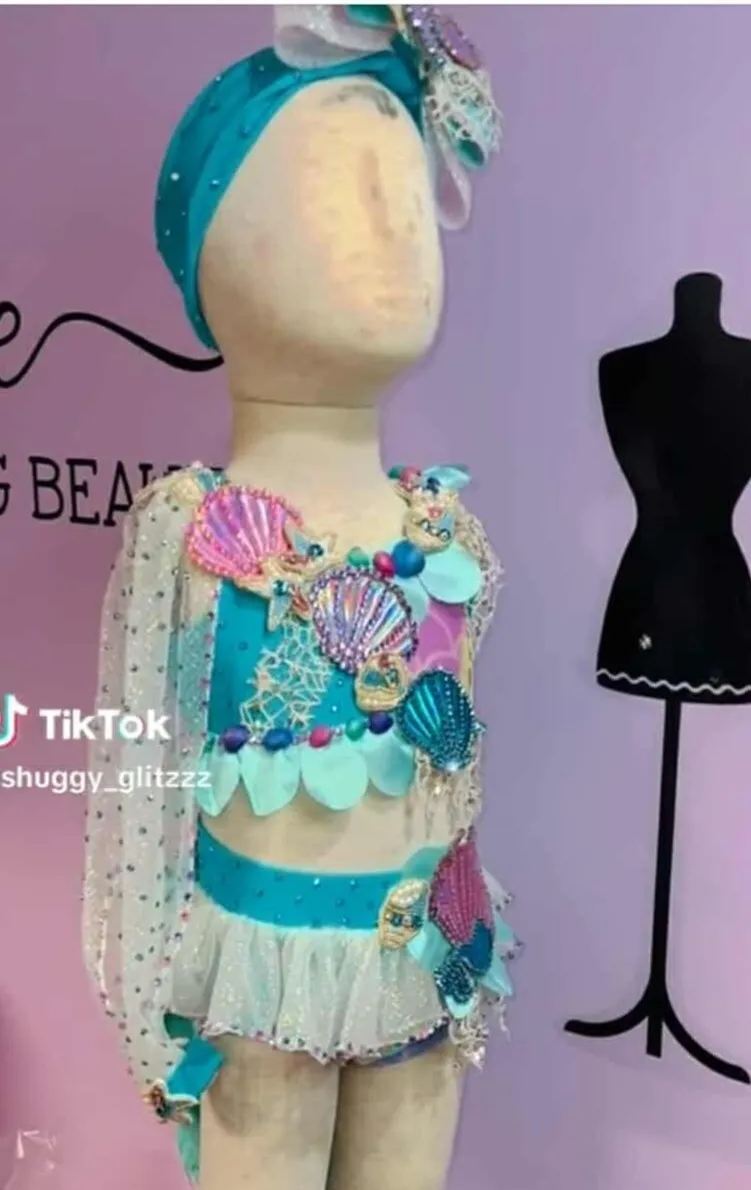 #213 12-2 Shuggy Swim