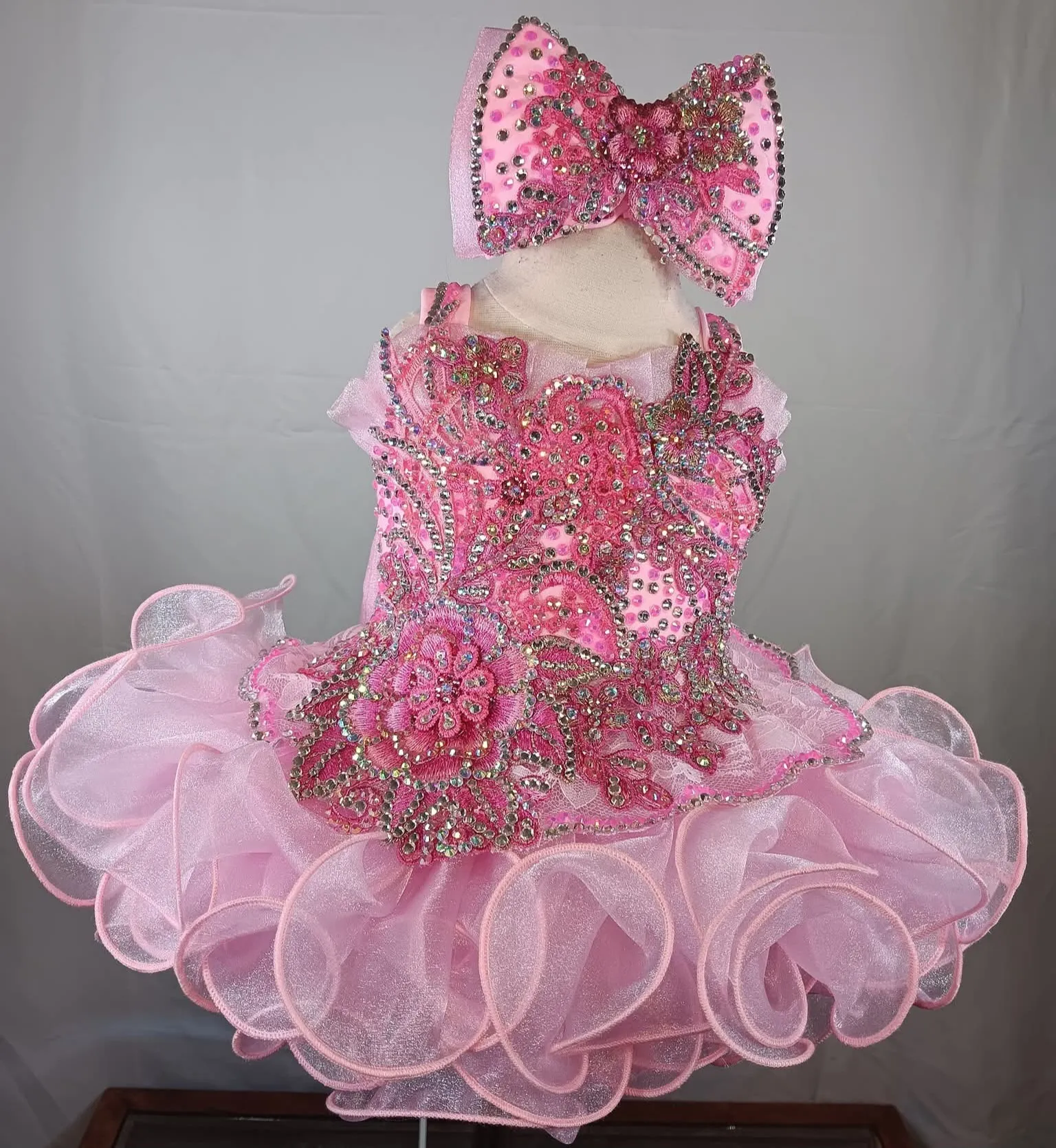 #400 0m-6m Pink Gemics Rental