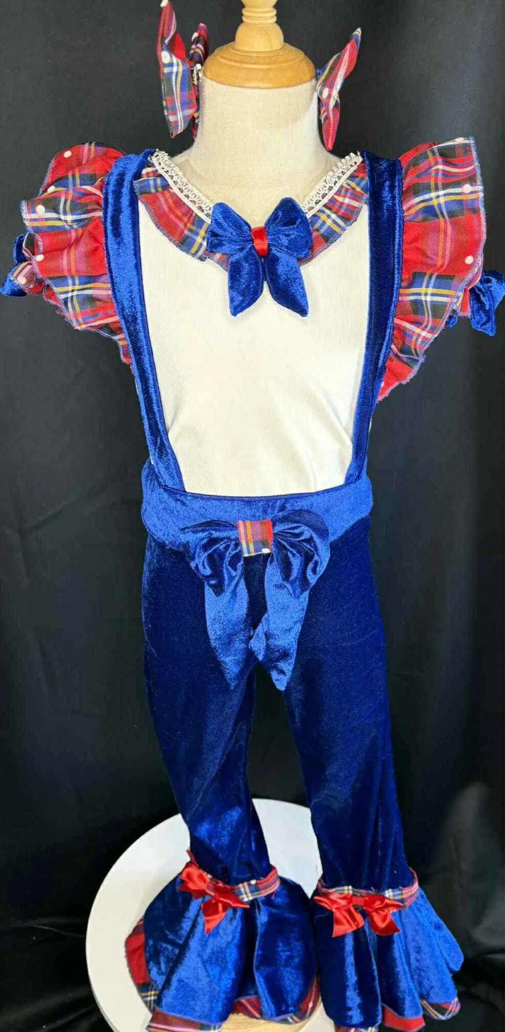 #176 4-6 Christmas Wear Rental 