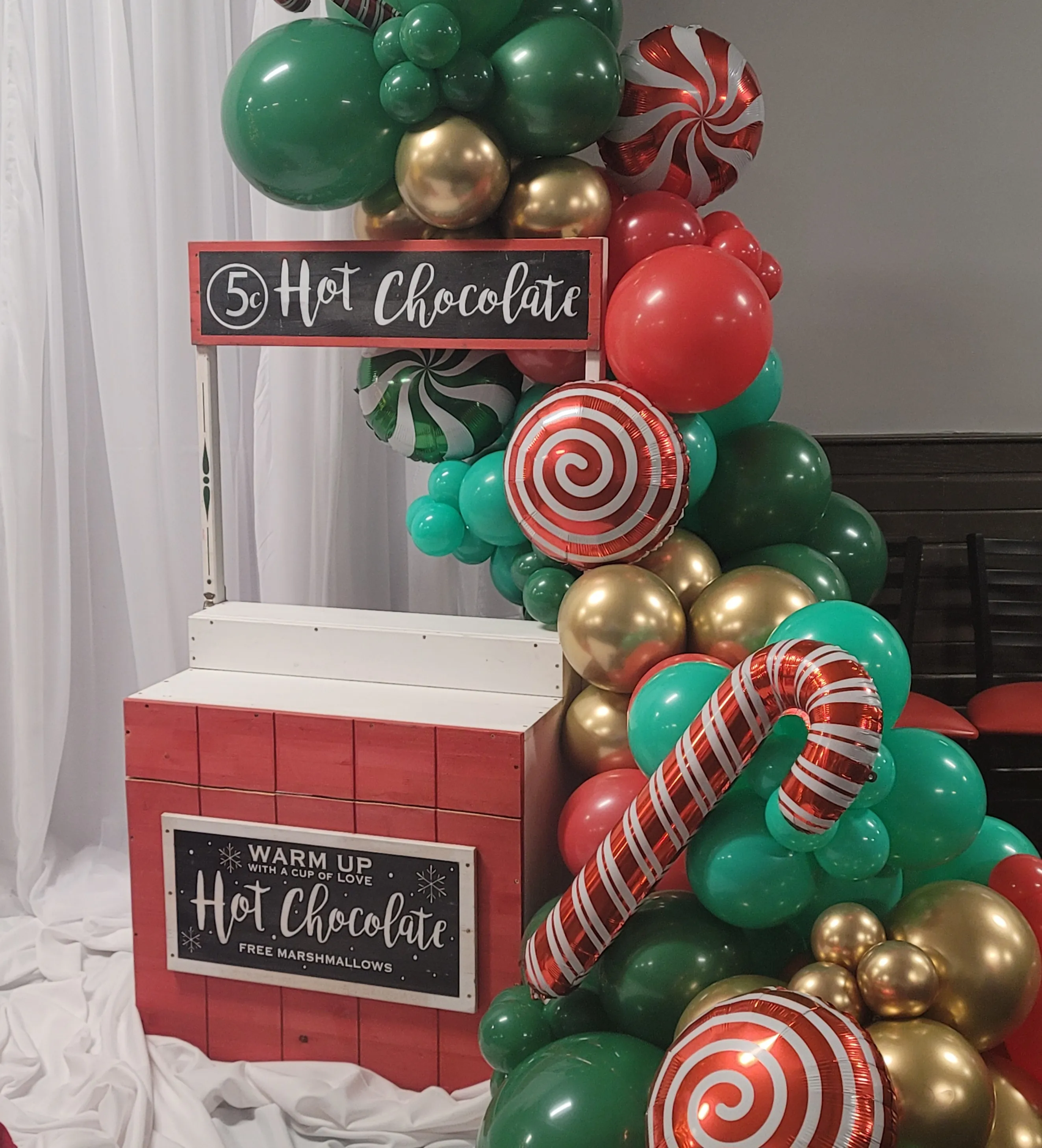 HOT CHOCOLATE DISPLAY