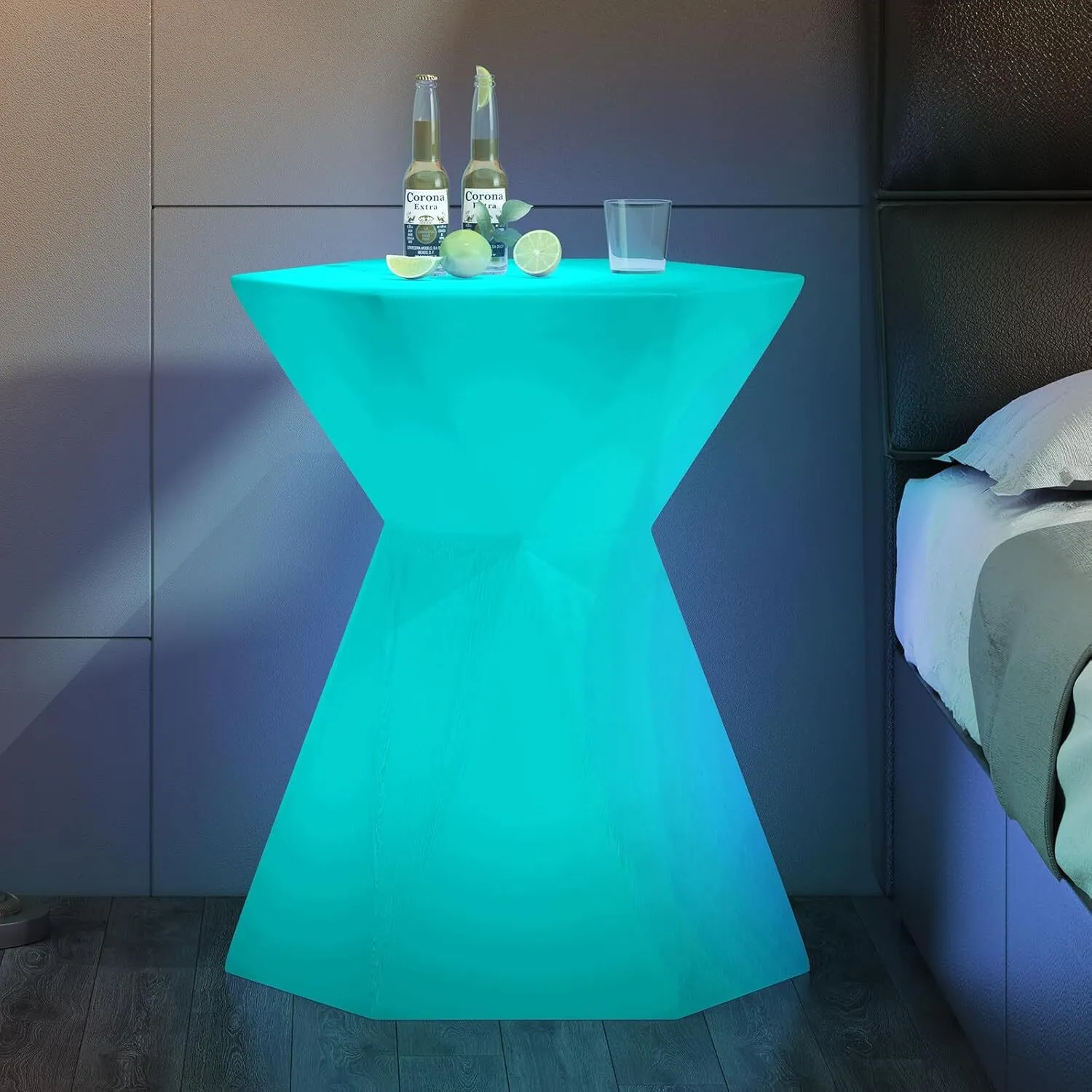 LED GEO COCKTAIL TABLE