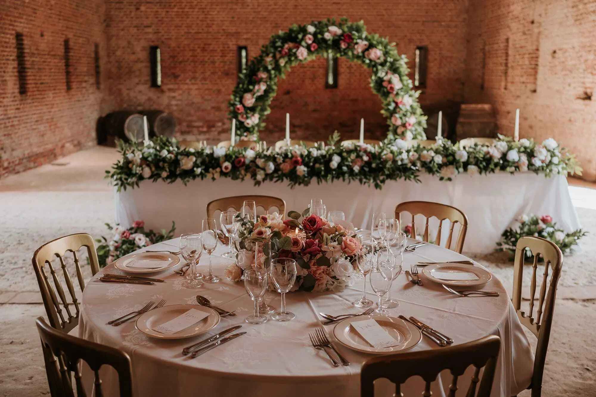 Mia Top Table Runner