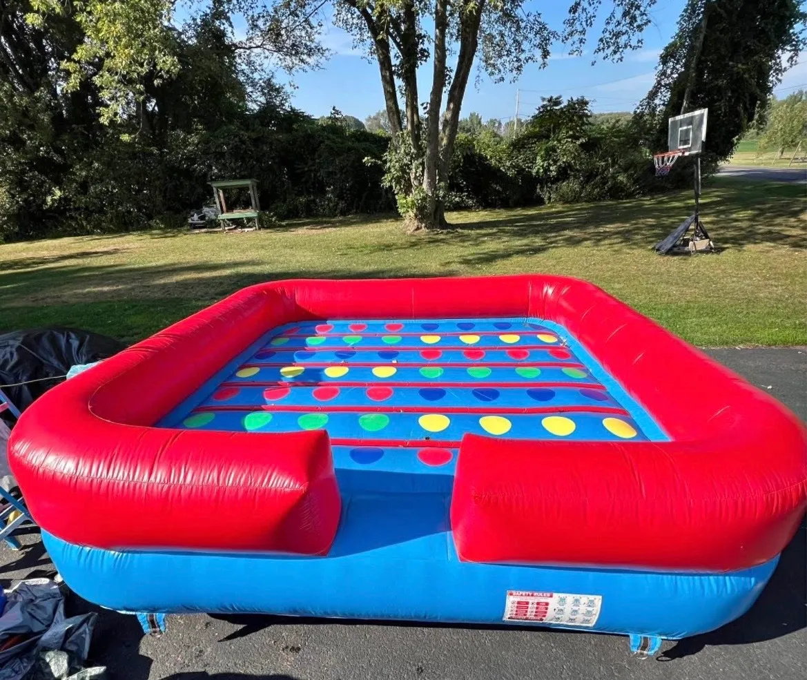 Inflatable Giant Twister