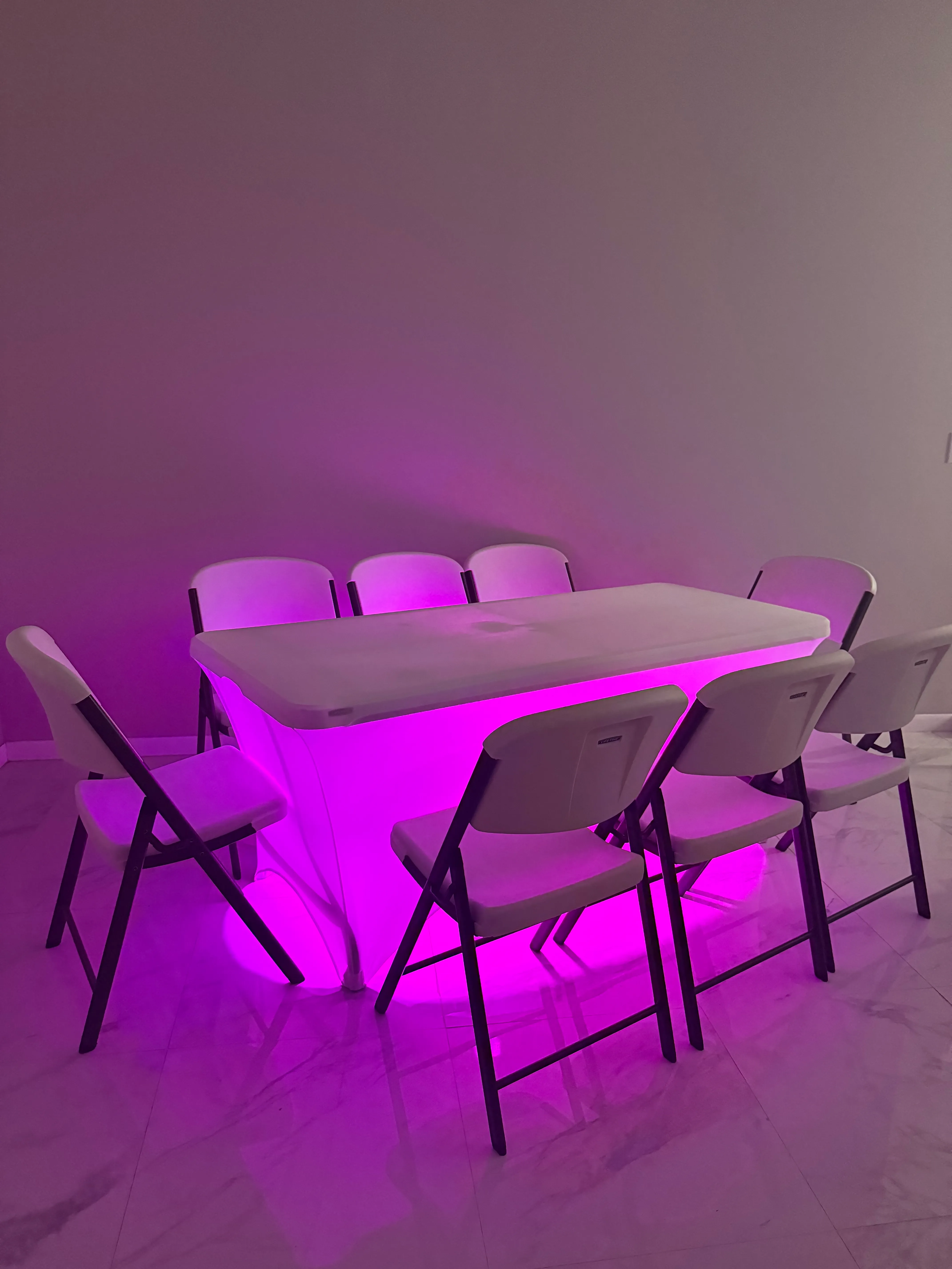 1 - 6’ Rectangle Table with Cloth & Light & 8 Chairs