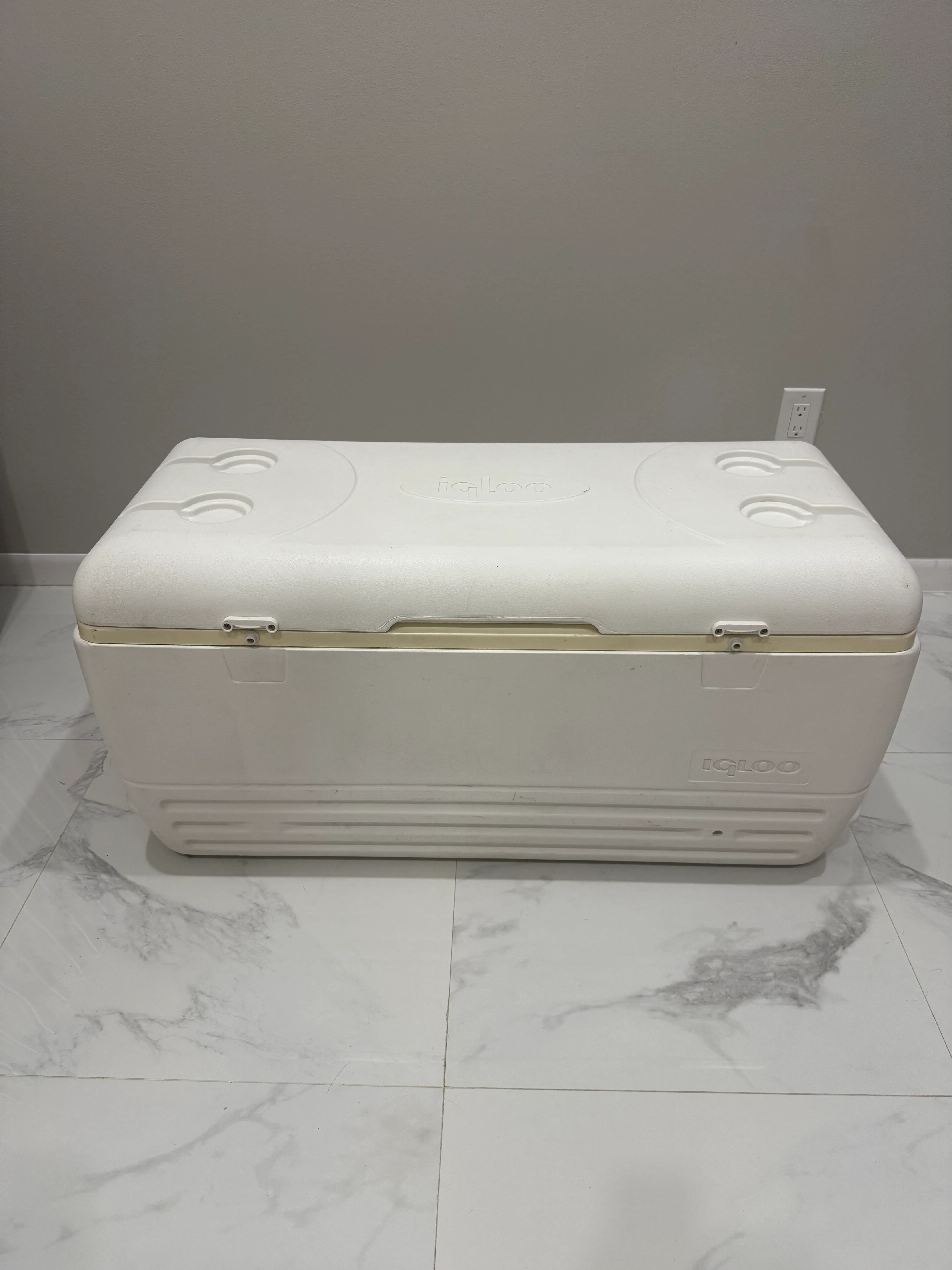 Ice Chest 