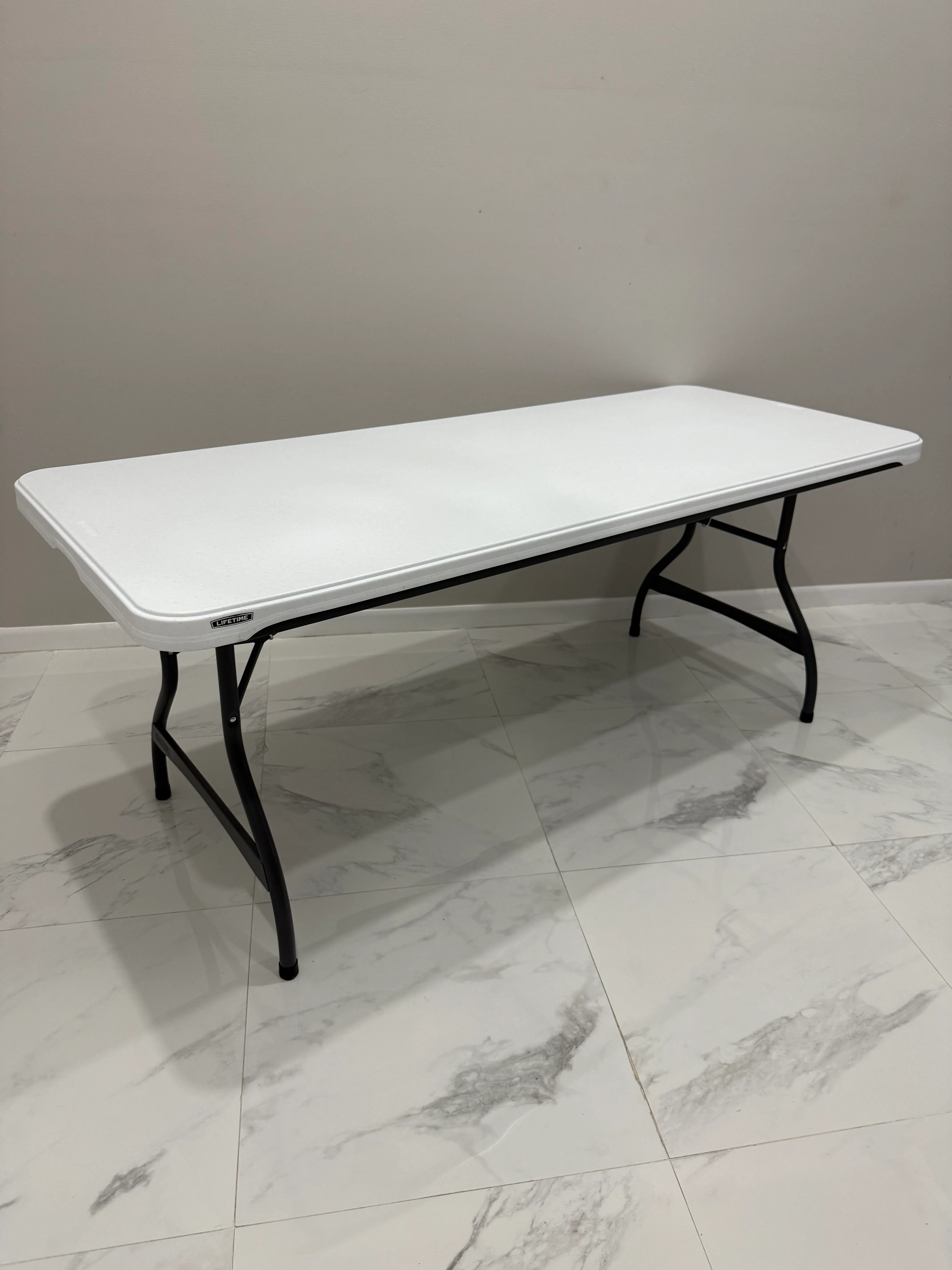 6’ White Rectangle Table
