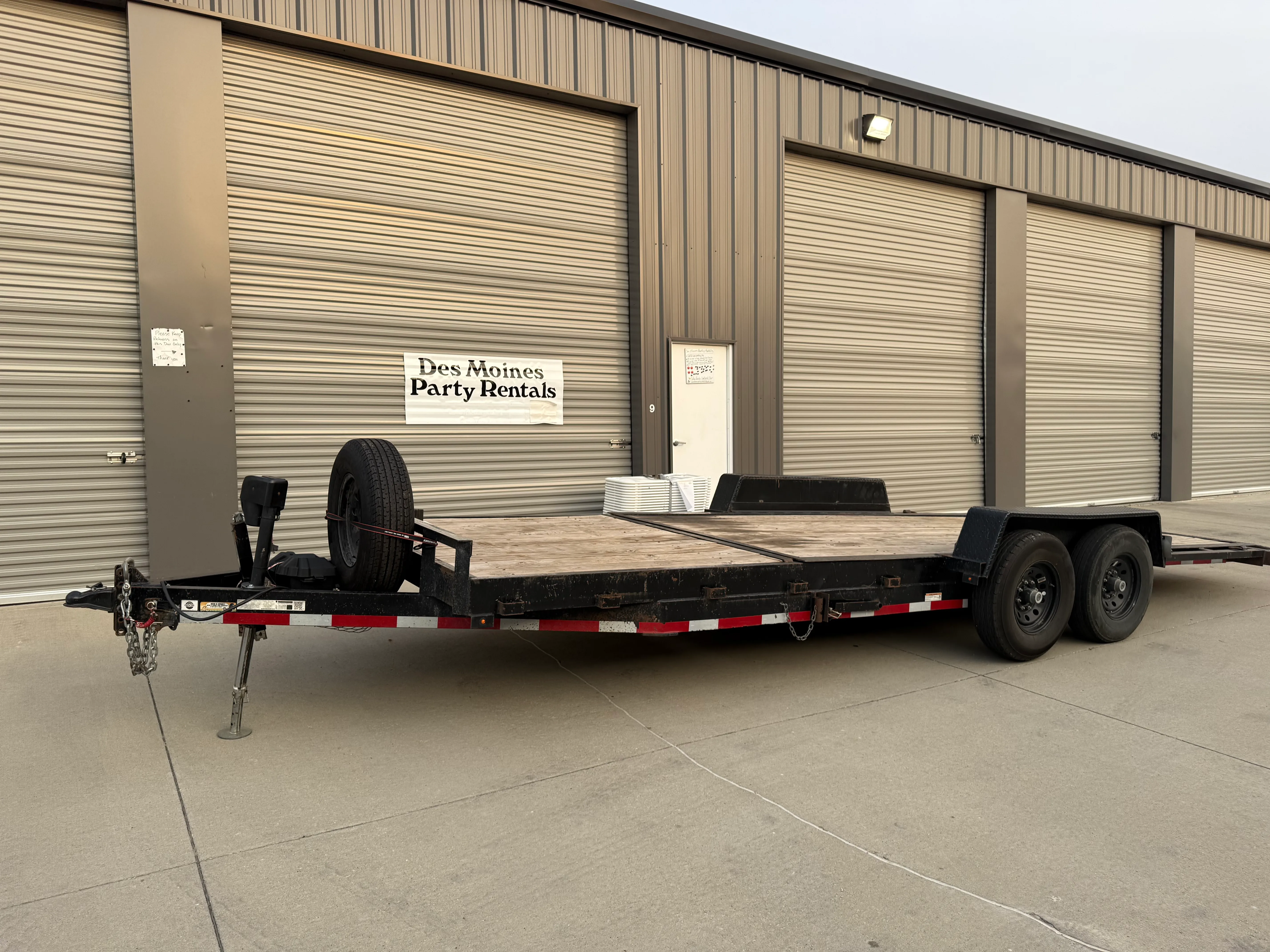 Tilt Trailer Rental - 22'