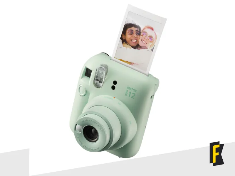 Câmera Fujifilm Instax Mini 12 Com 1 Filme de 10 Poses