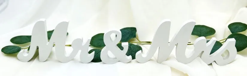 White Mr & Mrs Stand Up Sign