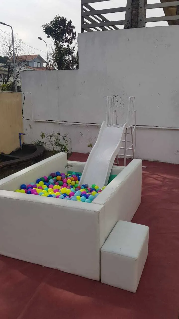 Ballpit 