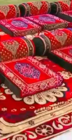 Turkish Style Farshi with Round Table 