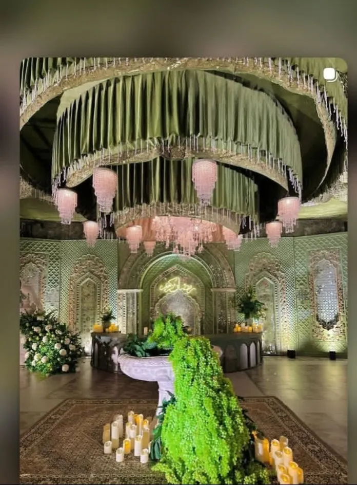 sheeshmahal stage