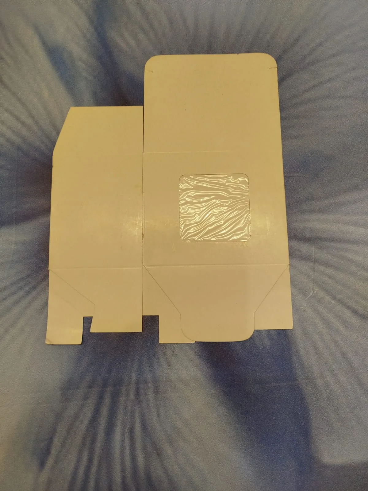 white brownie box