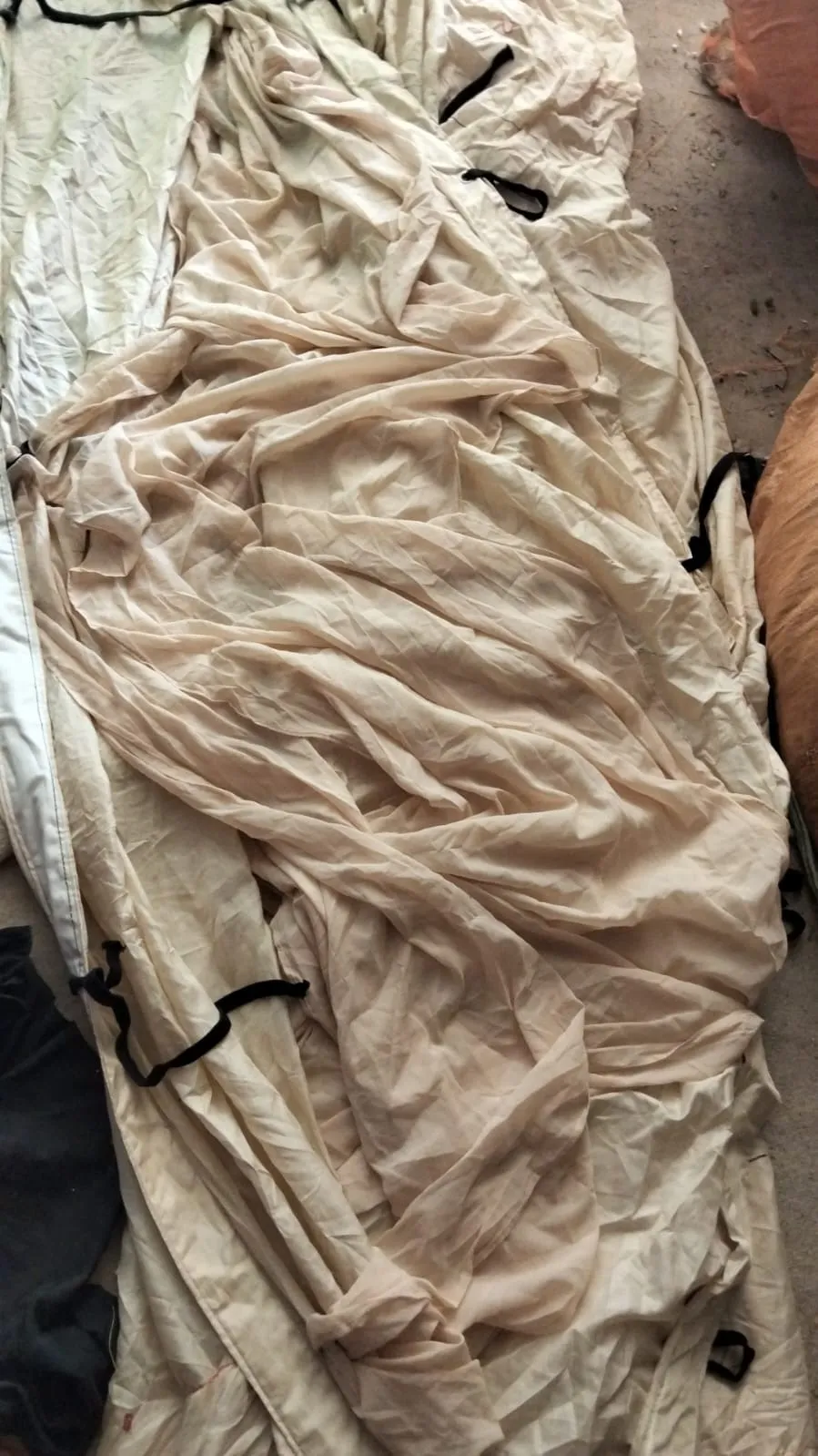 Beige Roof