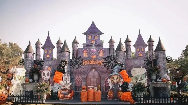Castle Stage