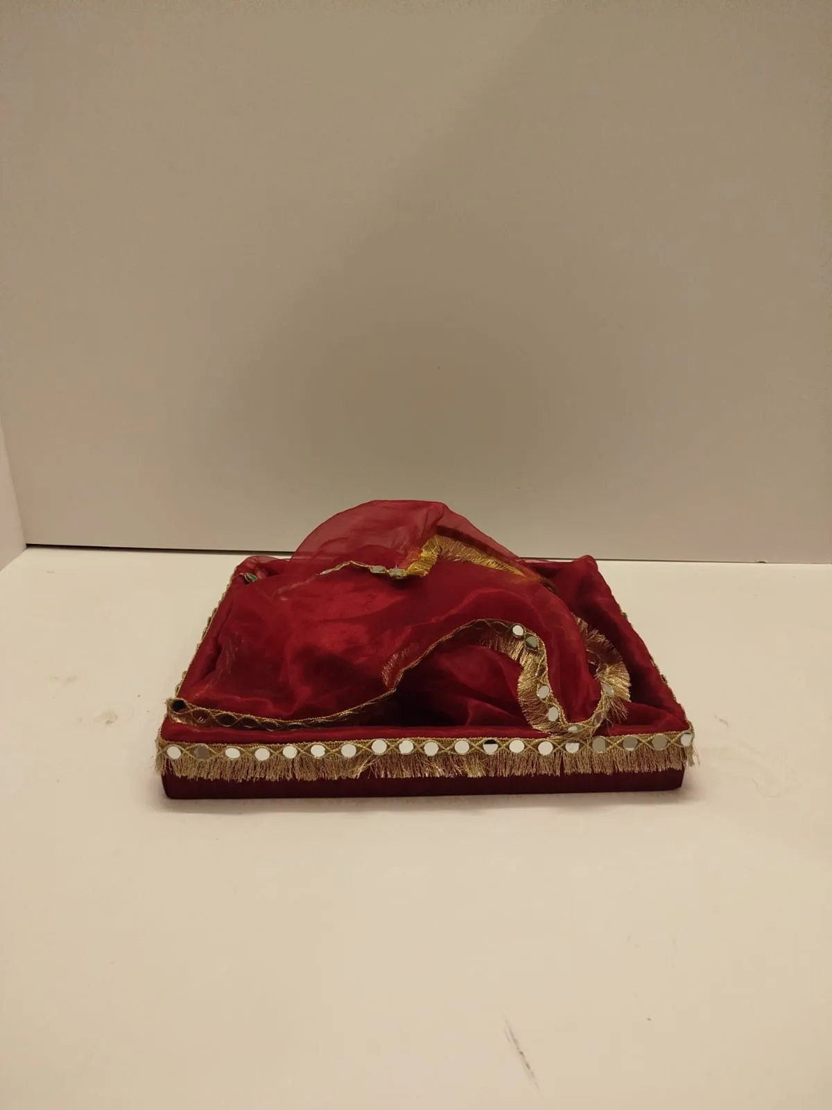 Maroon fancy tray 12' x 14' x 2'