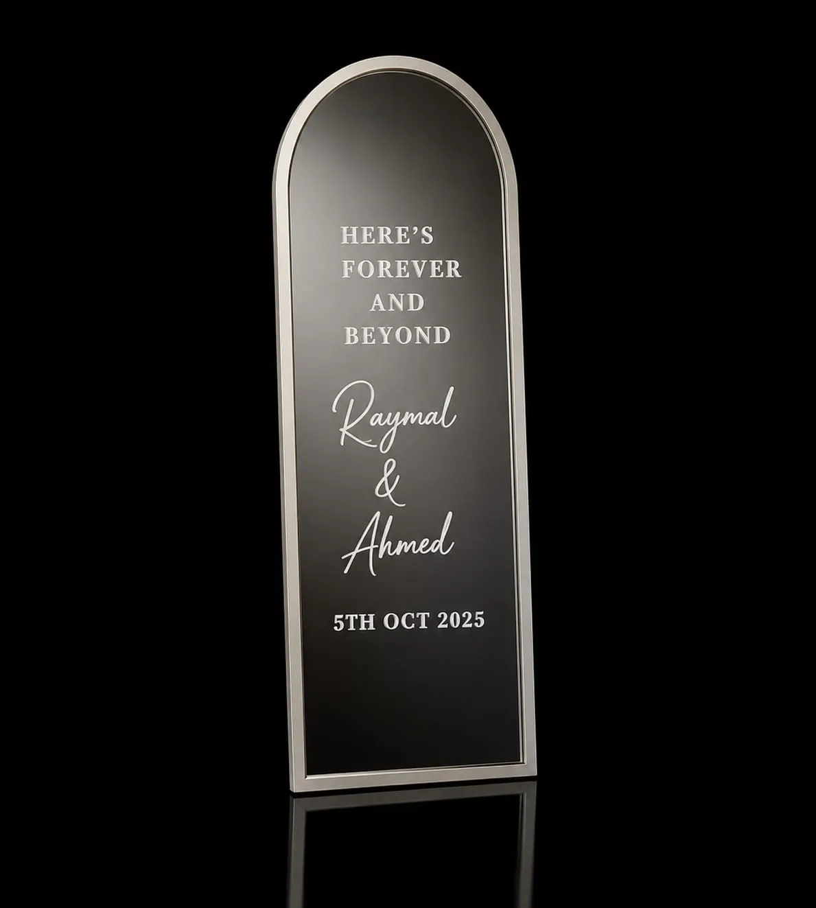 Arched Mirror Welcome Sign (1)