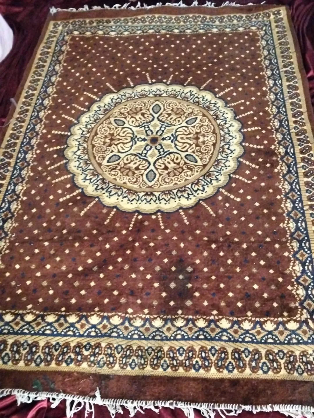 Red & Cream Rug 7.5' × 4.5'