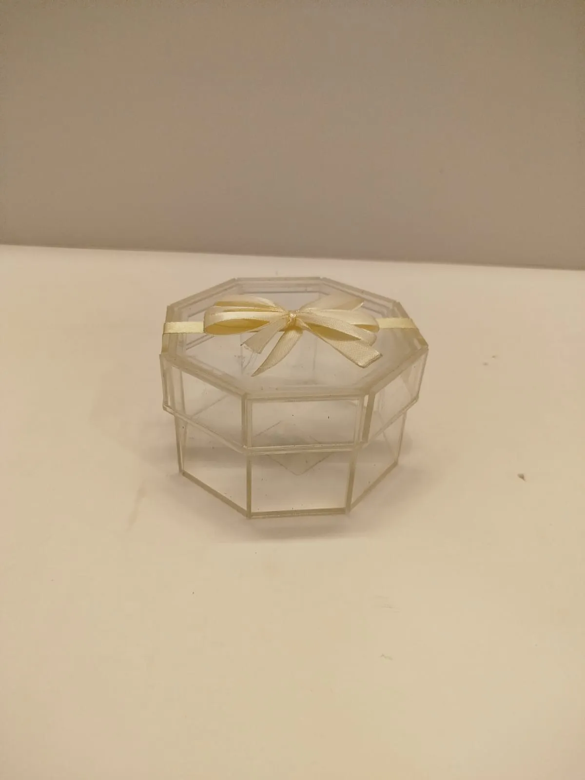 Acrylic hexagone box size 5x5 hight 3