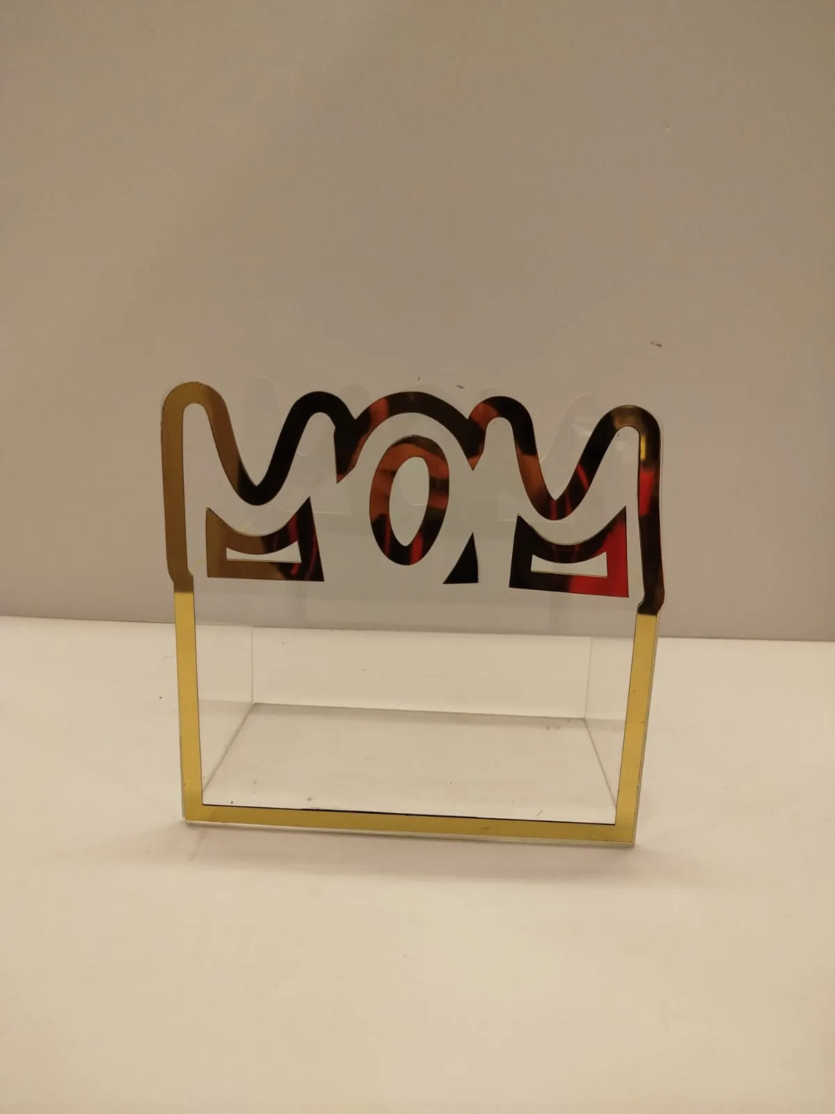 Acrylic mom bag size 9x6 hight 8