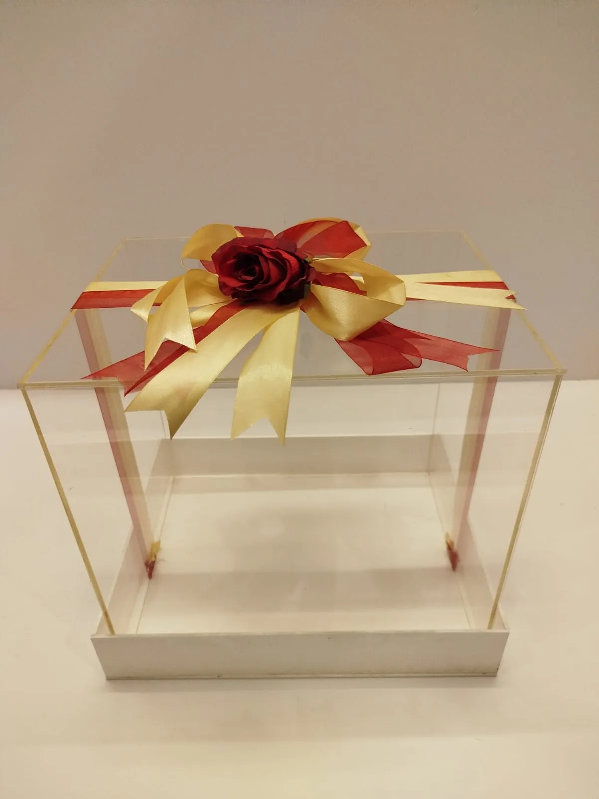 Acrylic box with white acrylic tray size 10x10 hight 10