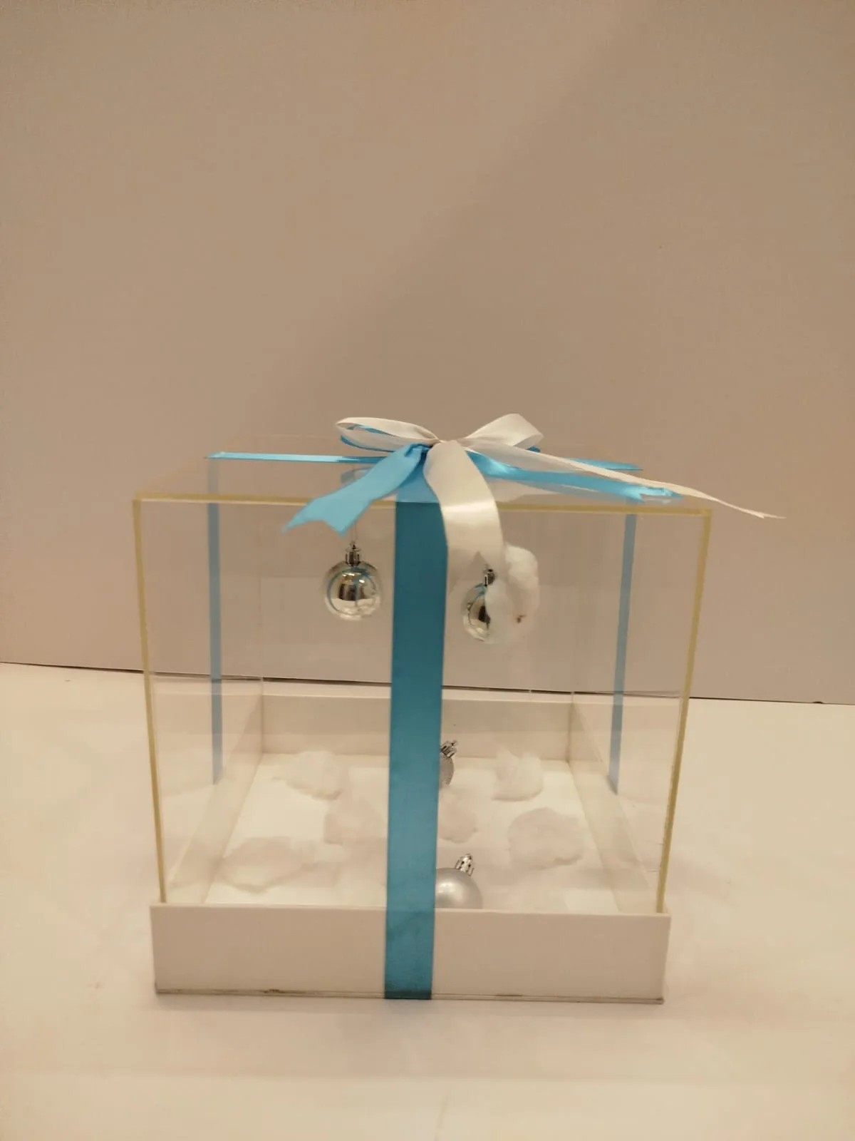 Acrylic box with acrylic tray Size 10x10 inches Height 10 inches