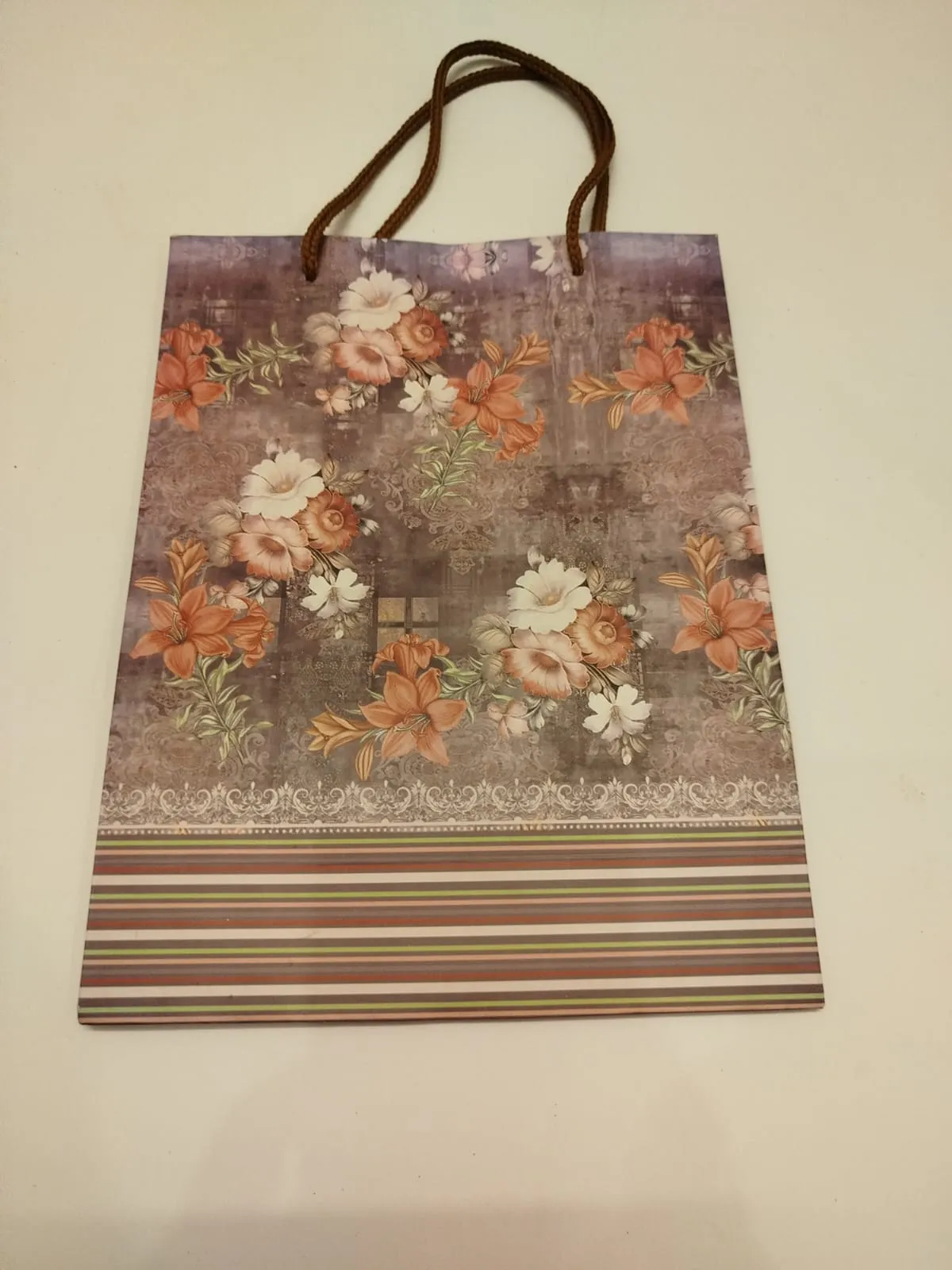GIFT BAG (1) 