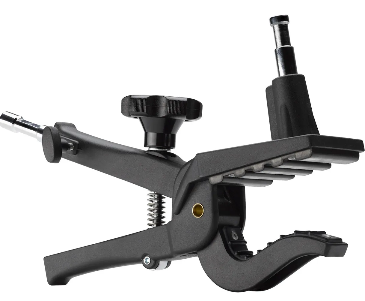 PINZA UNIVERSAL AVENGER C500 