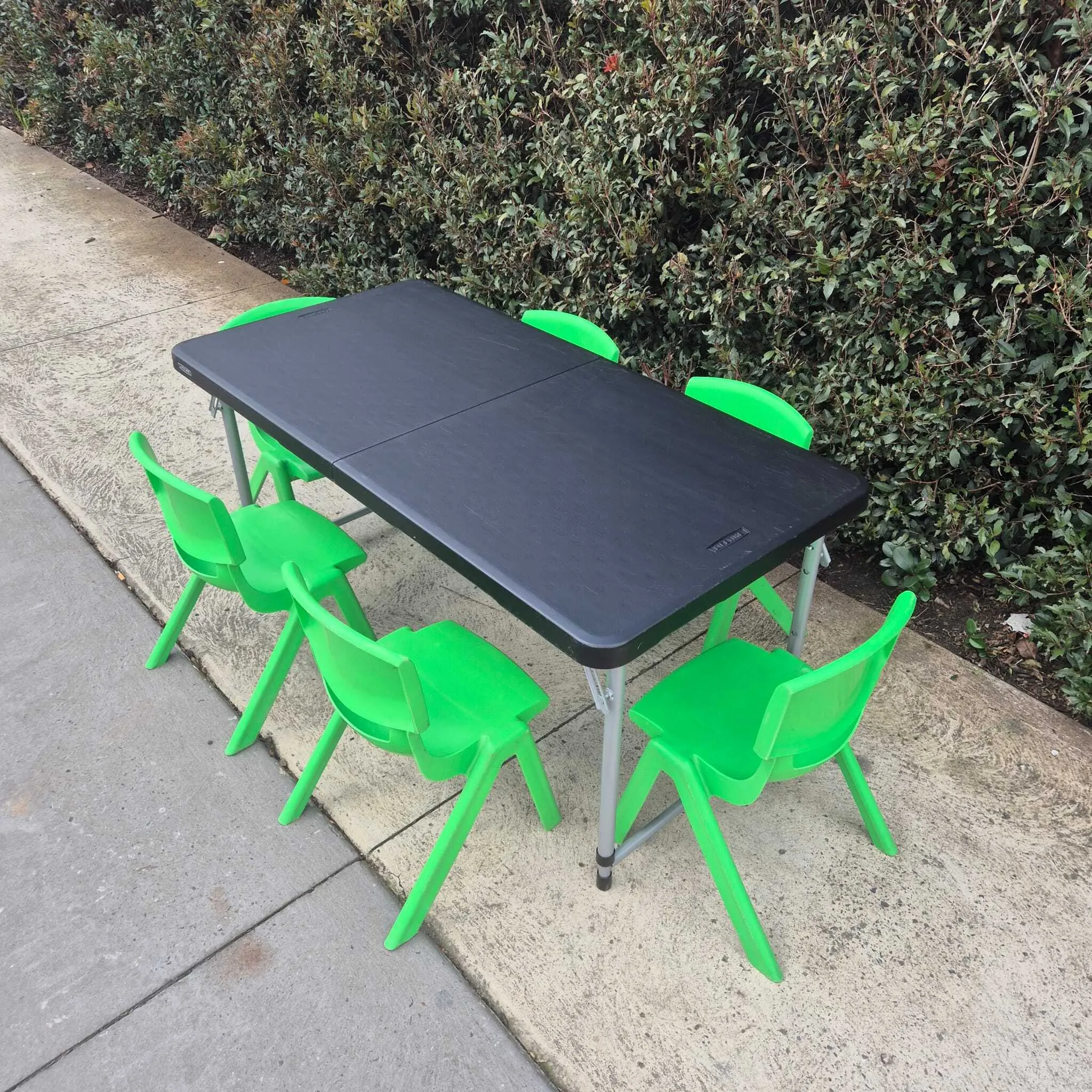 Green - Seats 6
