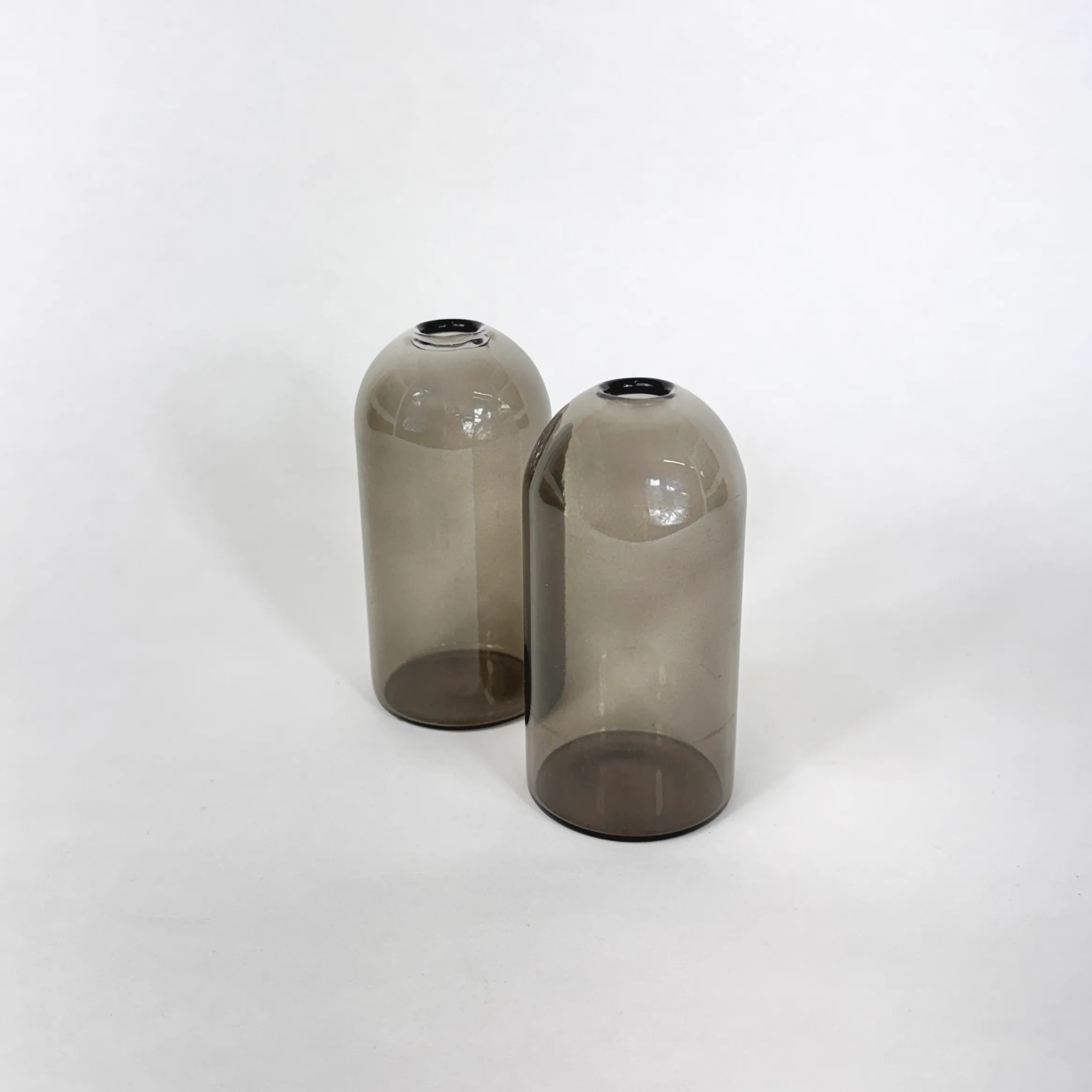 EVERLASTING SMOKE GLASS VASE