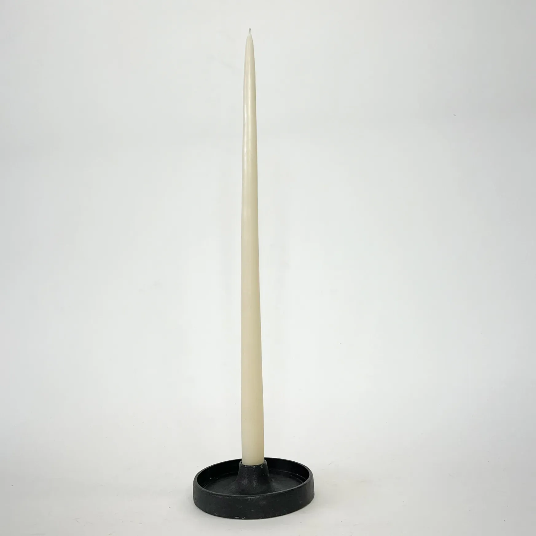 CAST IRON CANDLE HOLDER