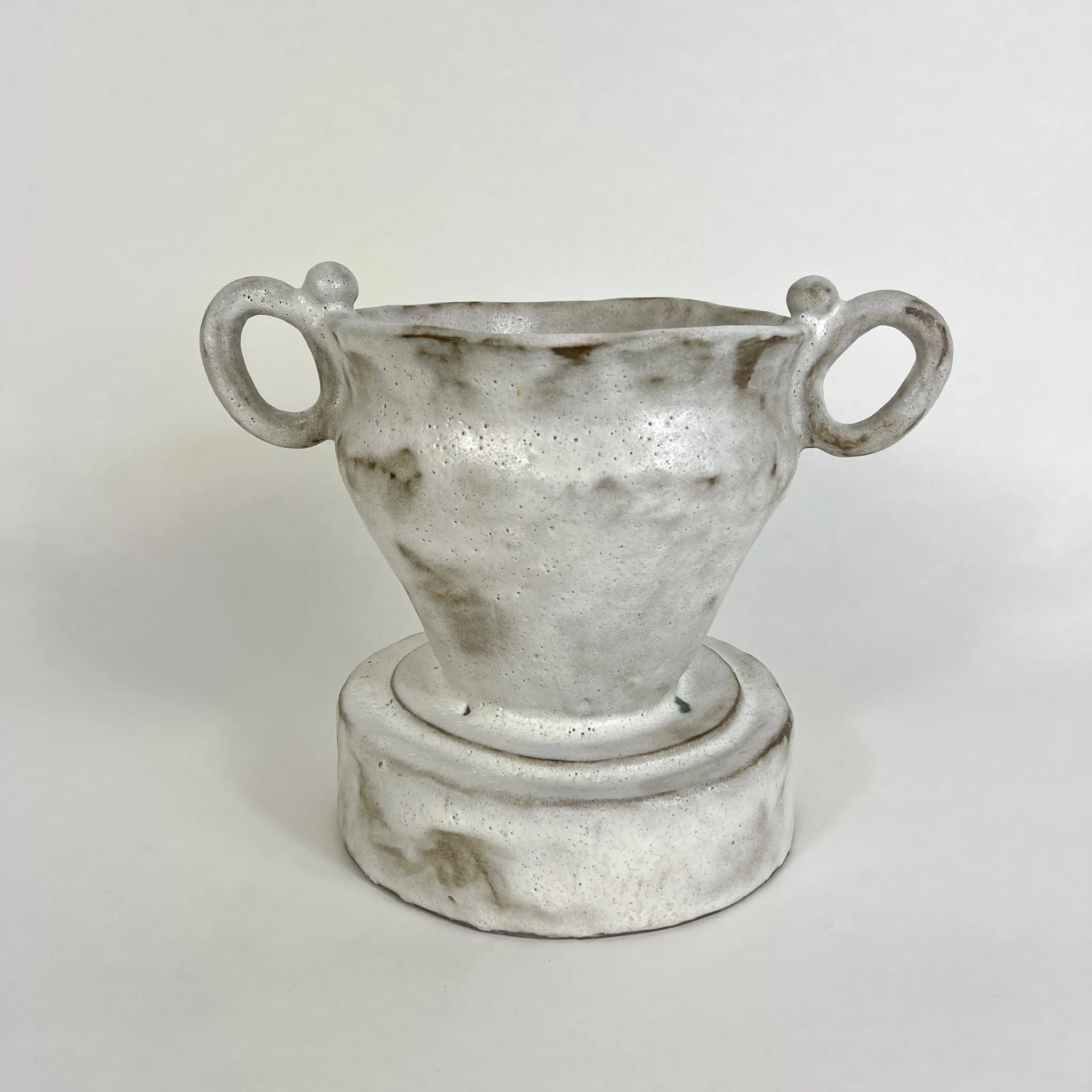 WET VESSEL HANDLE URN