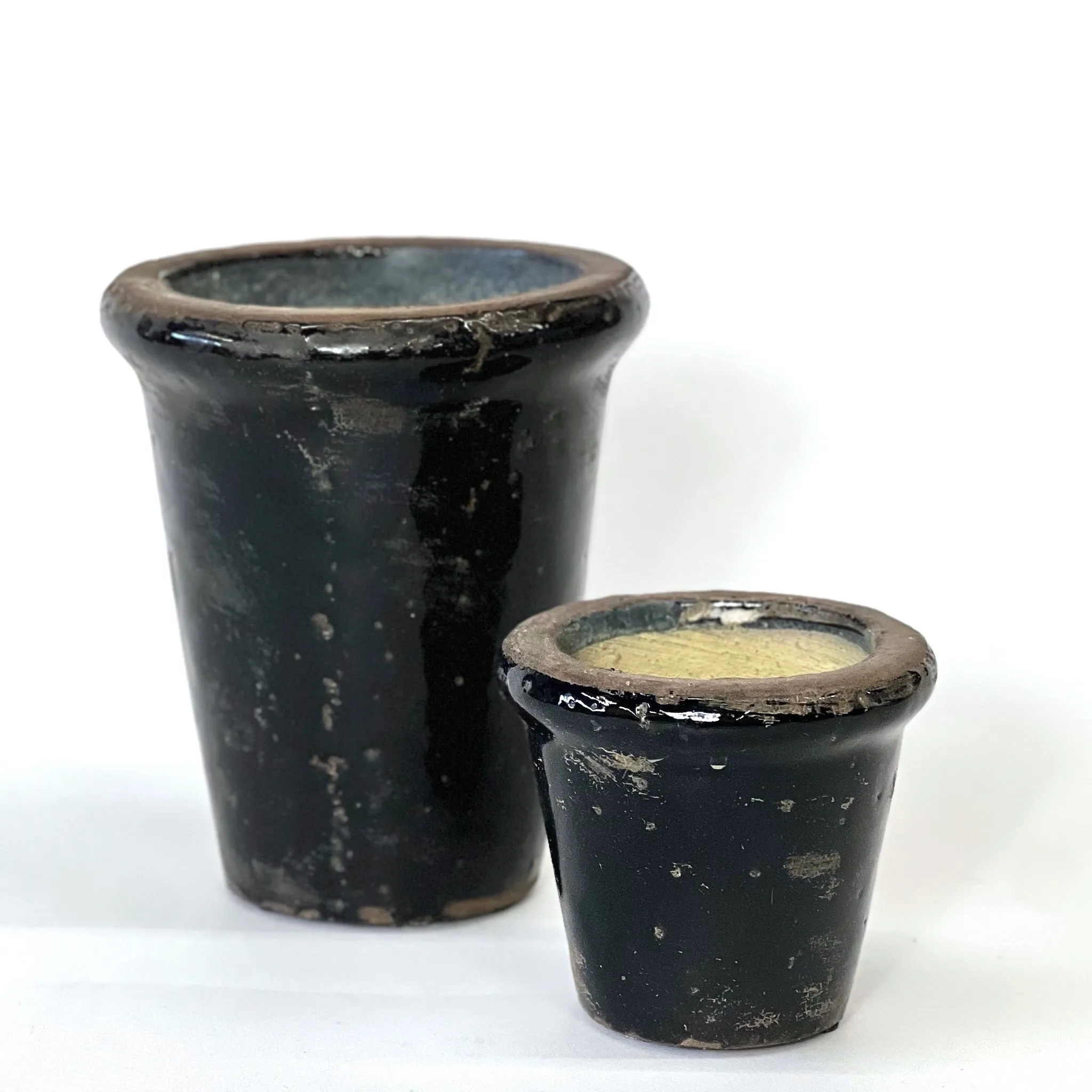 CREATIVE CO-OP TERRACOTA BLACK PLANTER