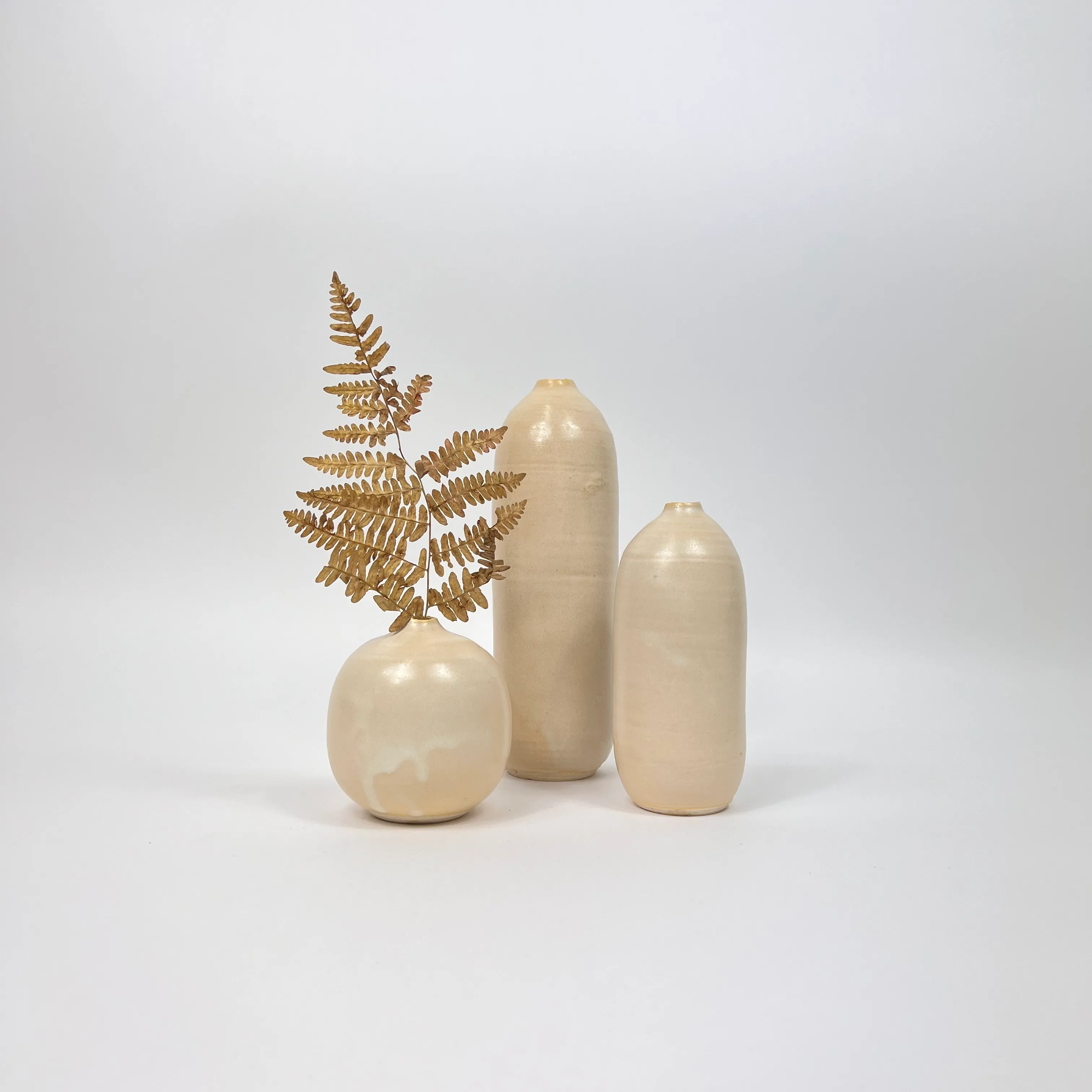 JUDY JACKSON BUD VASES - CUSTARD