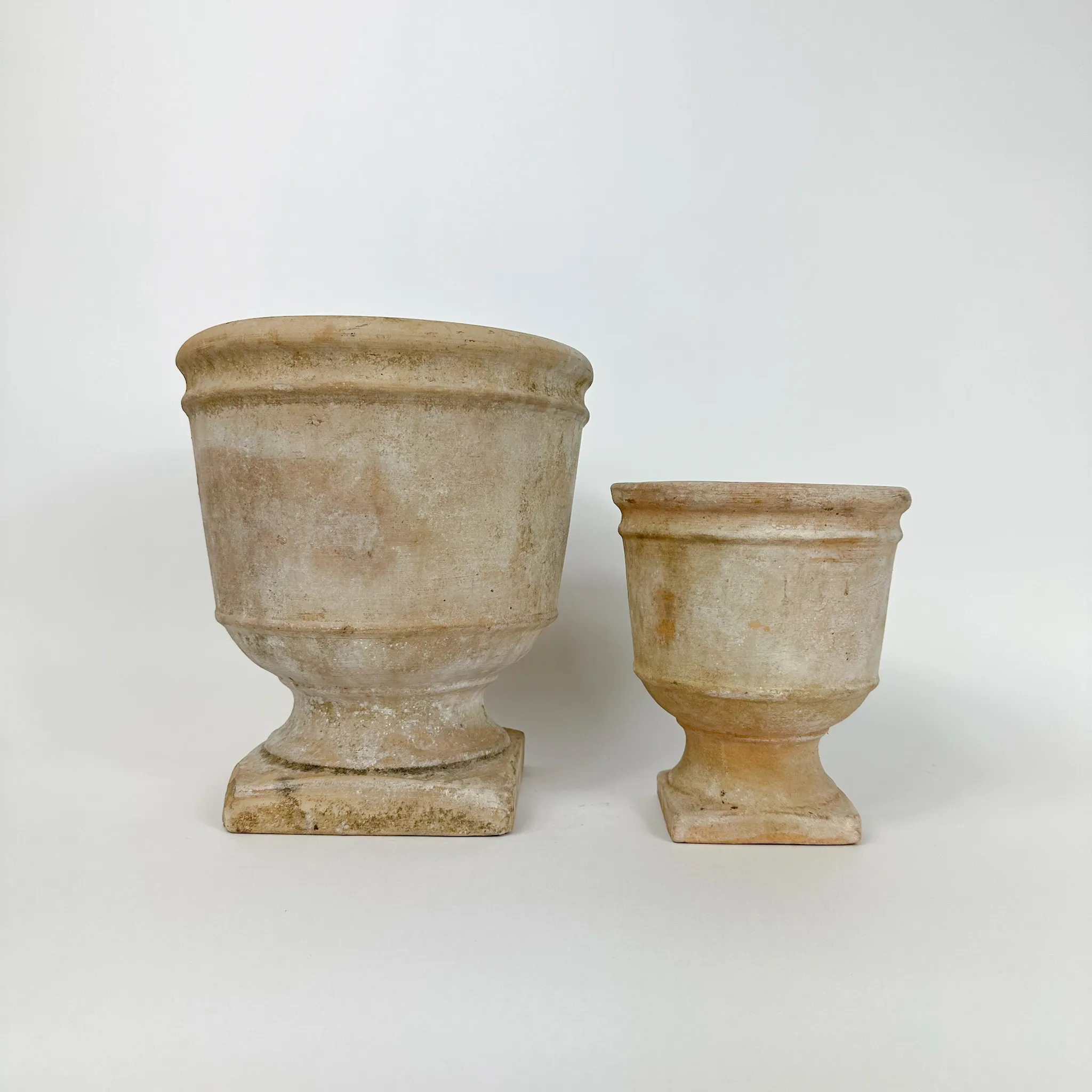 TERRA COTTA SAN REMO URN