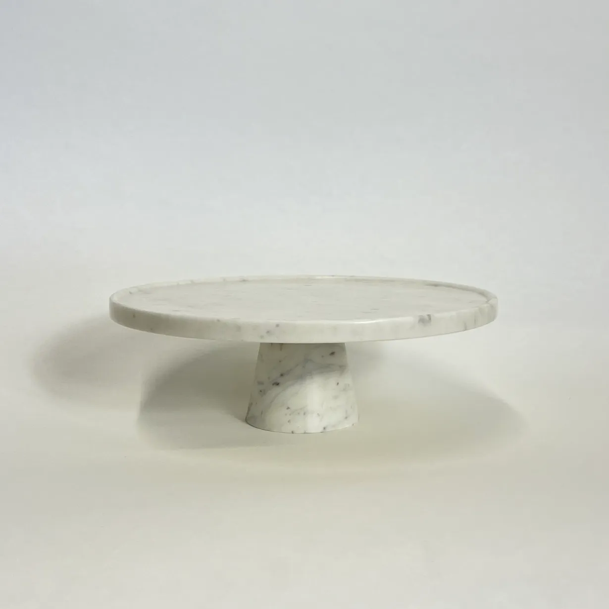 WHITE MARBLE PEDESTAL