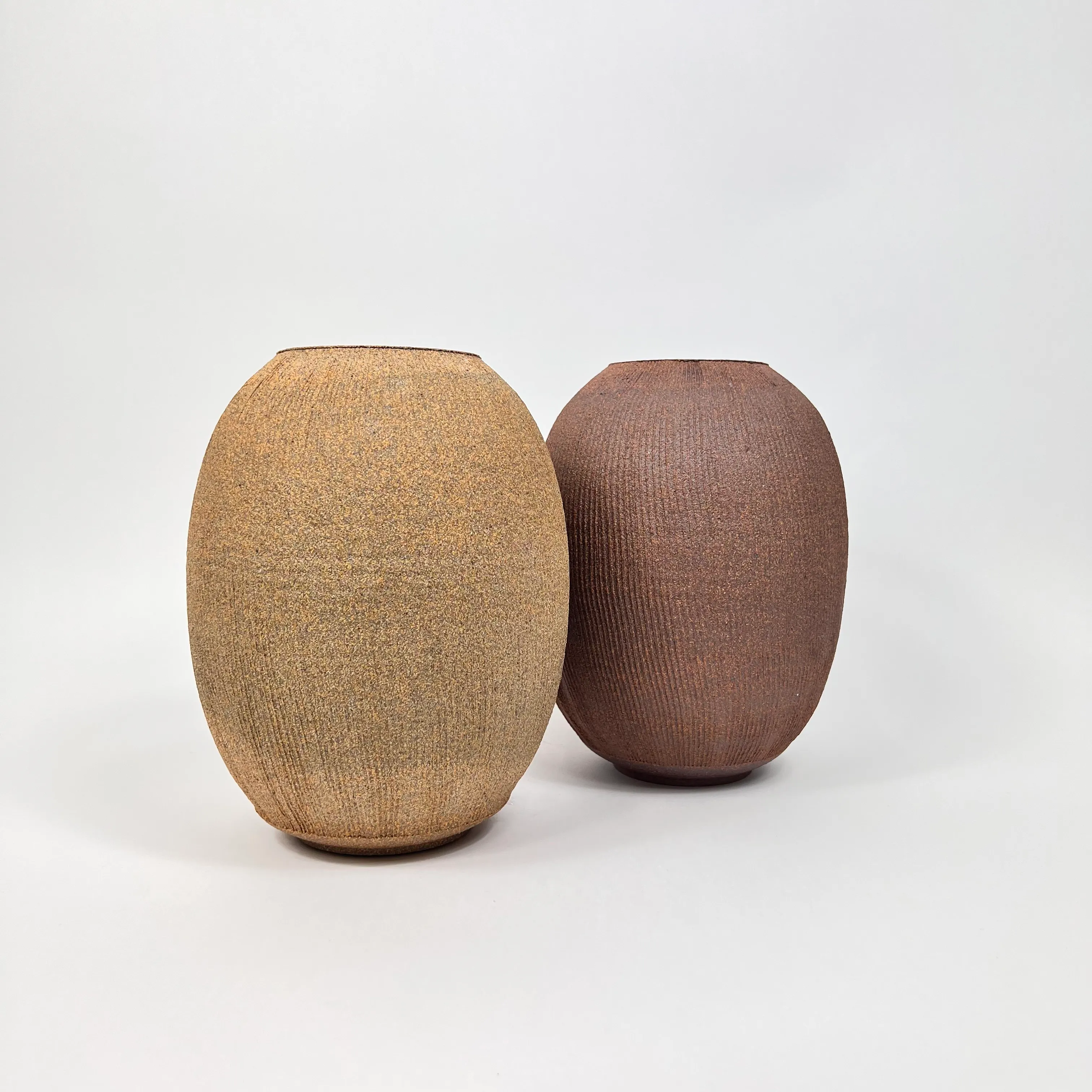 CERAMICAH TALL VASES - SAND SET/2