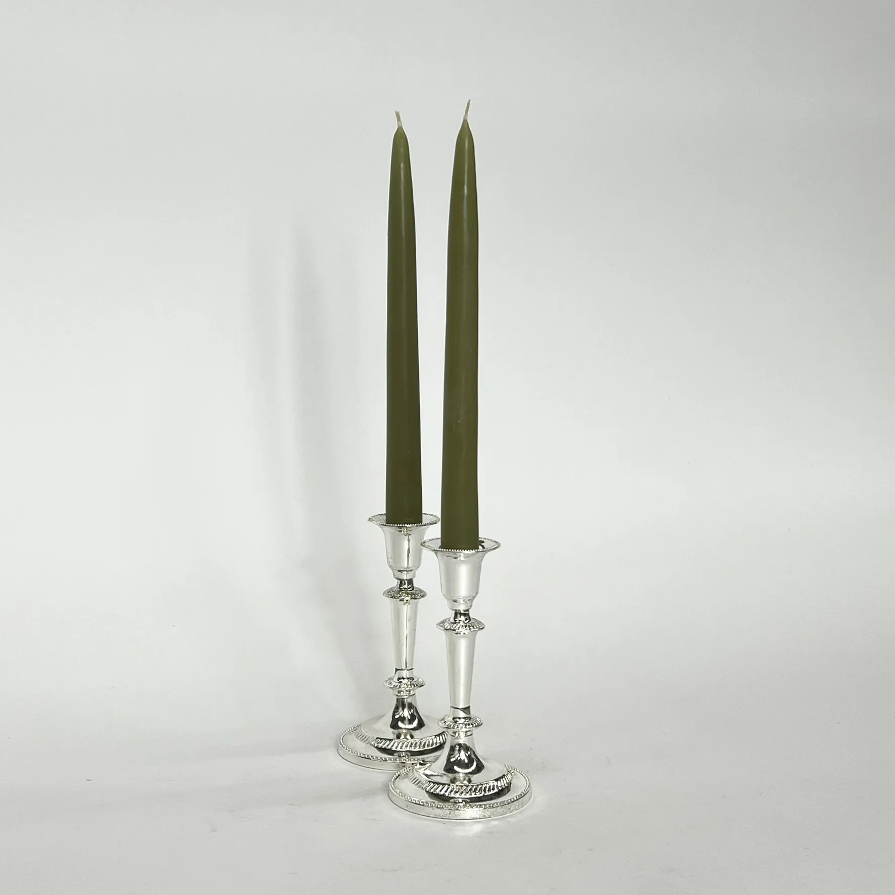 SILVER MID CANDLESTICK