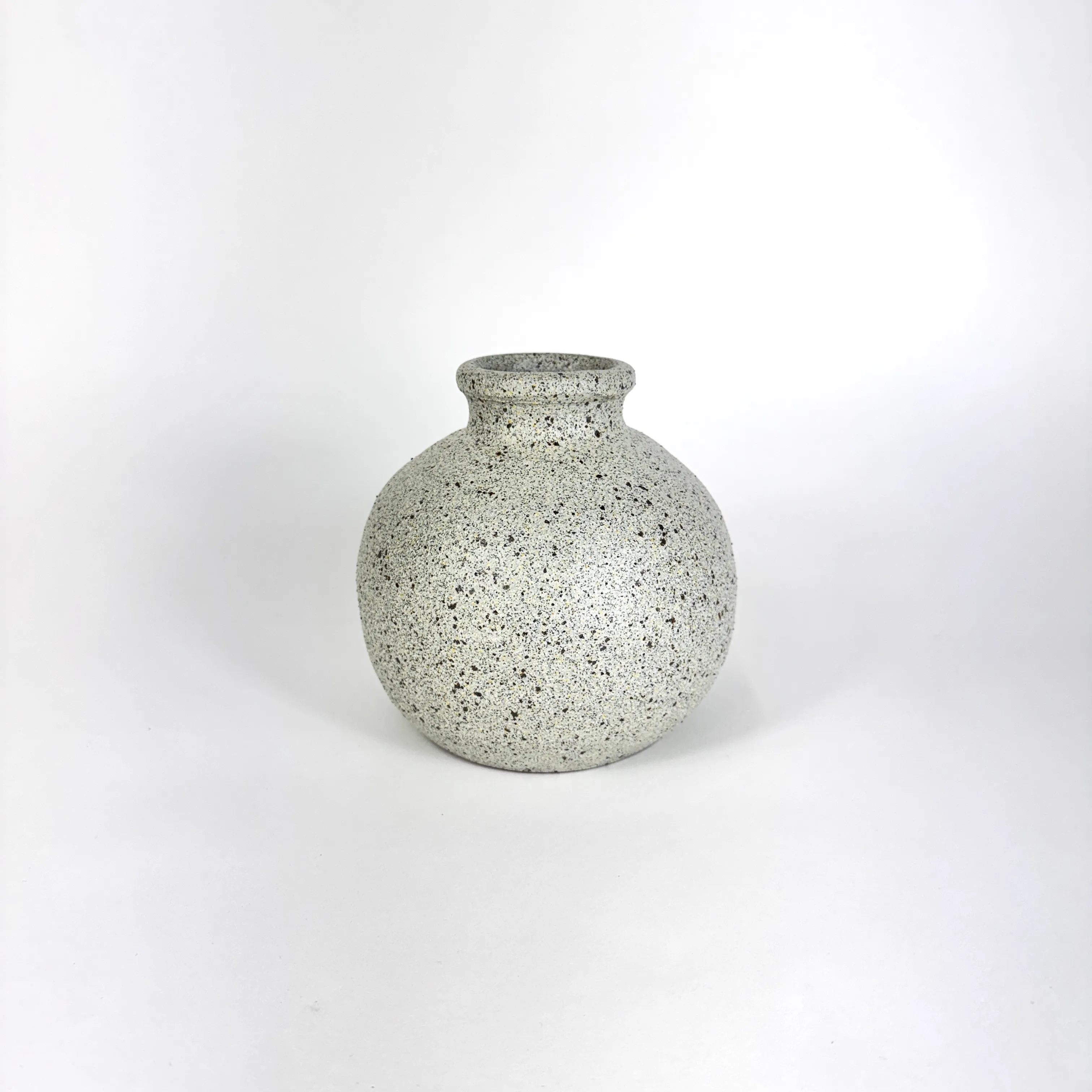 SPECKLED VASE