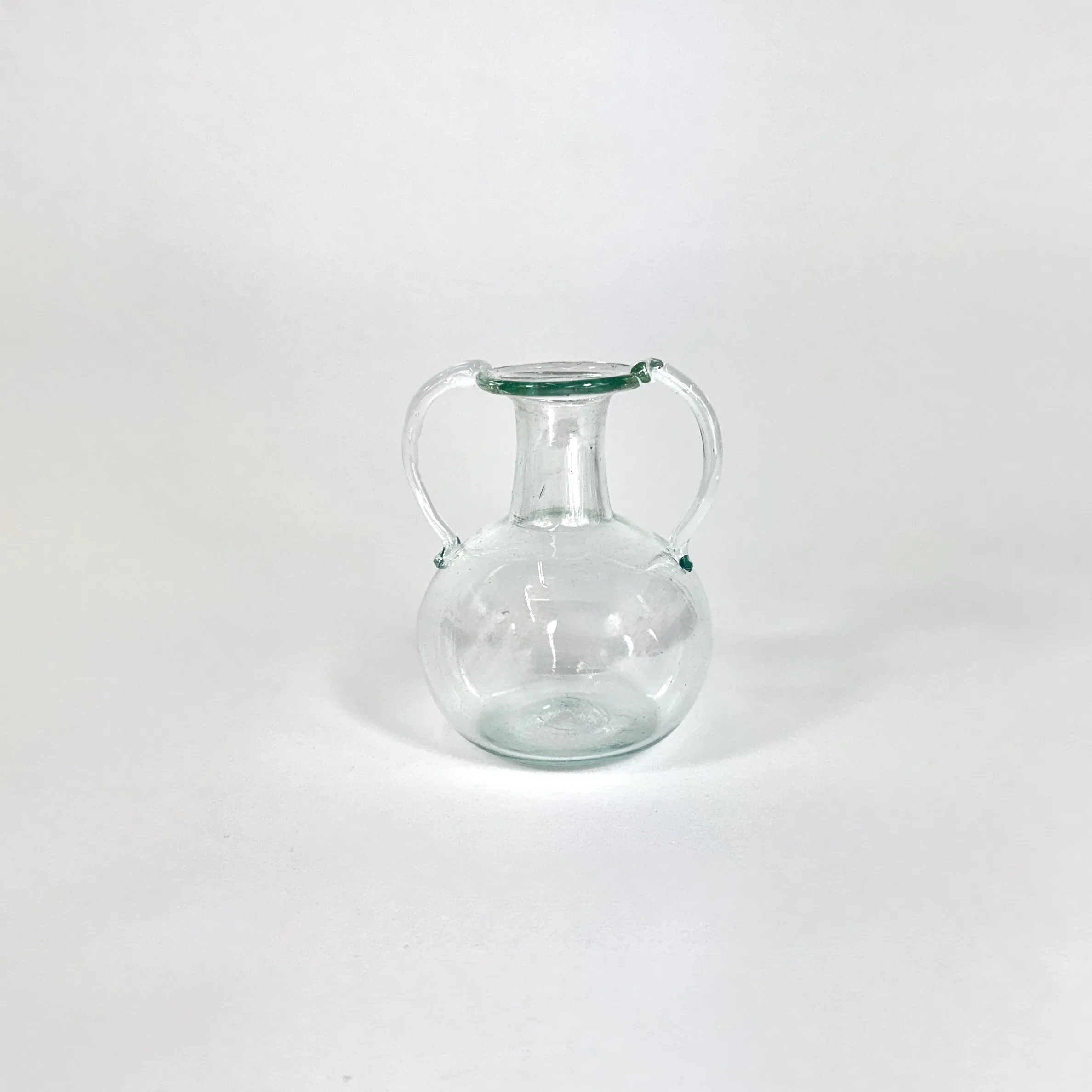 PETITE AMPHORA BUD VASE