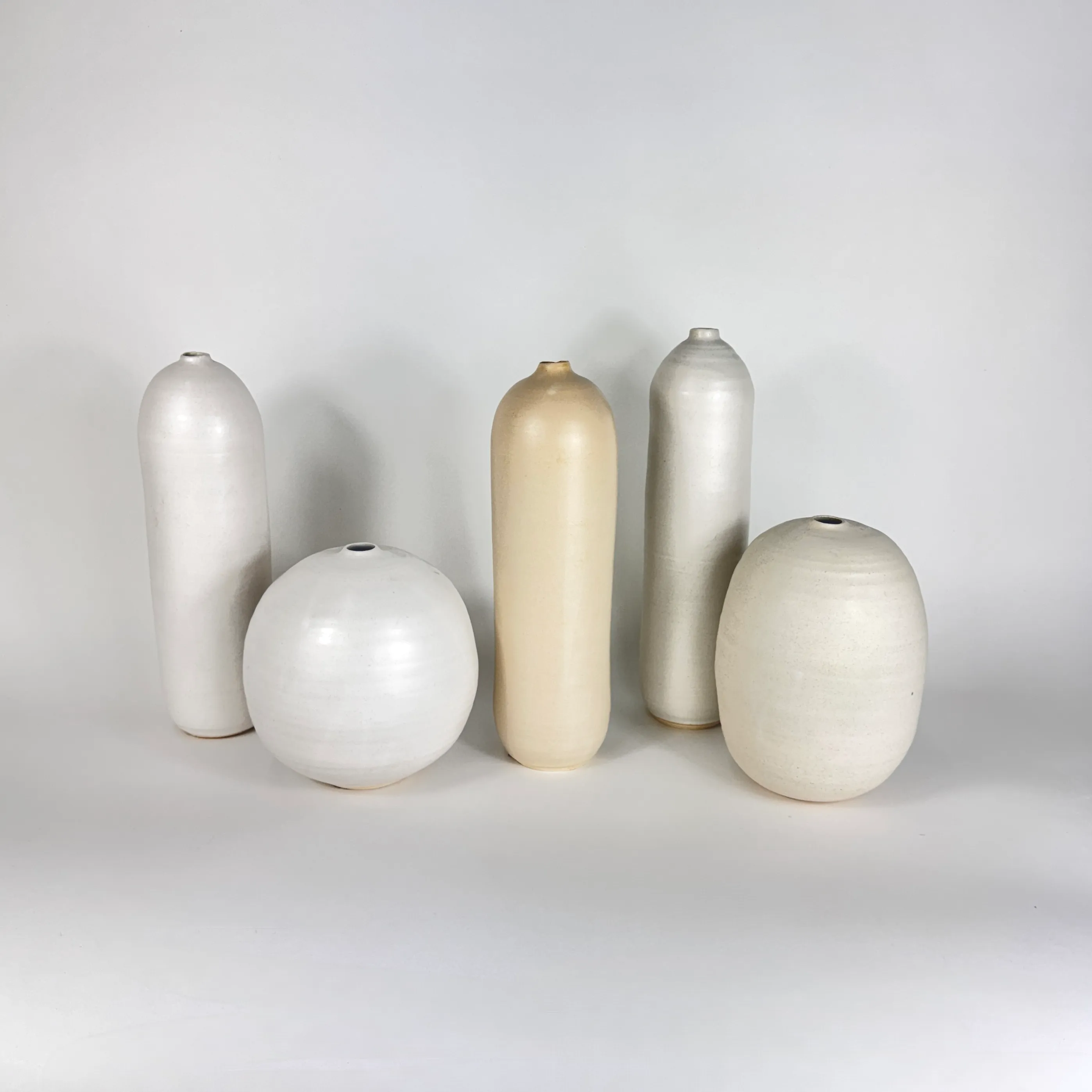 JUDY JACKSON XL BUD VASES - CREAM