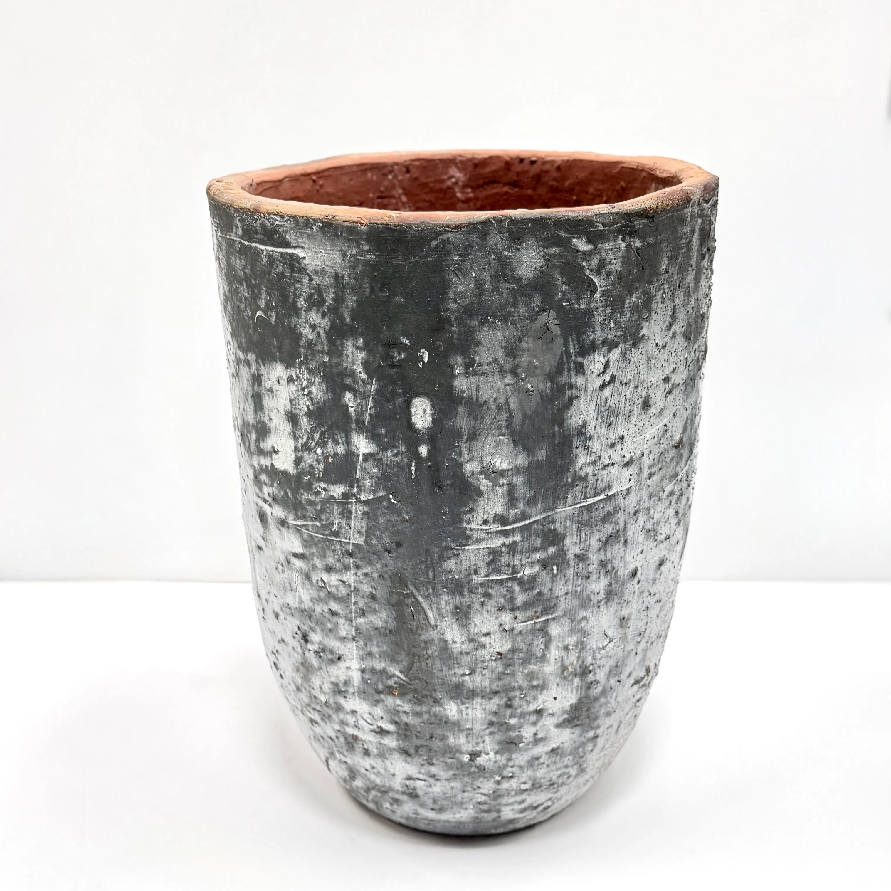 GRAY TERRA COTTA PLANTER