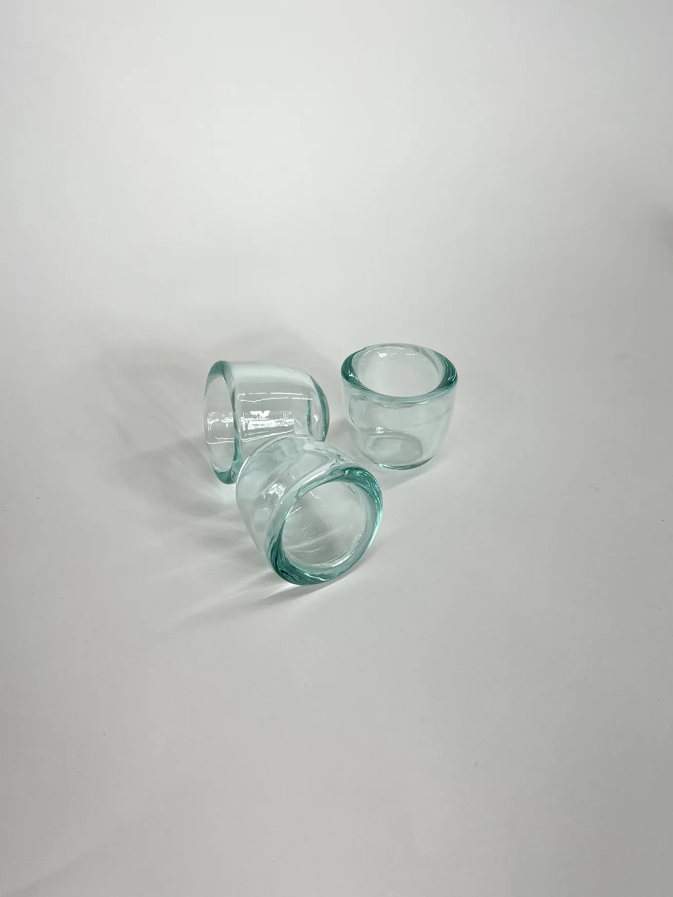 AURORA HANDBLOWN GLASS LT BLUE VOTIVE