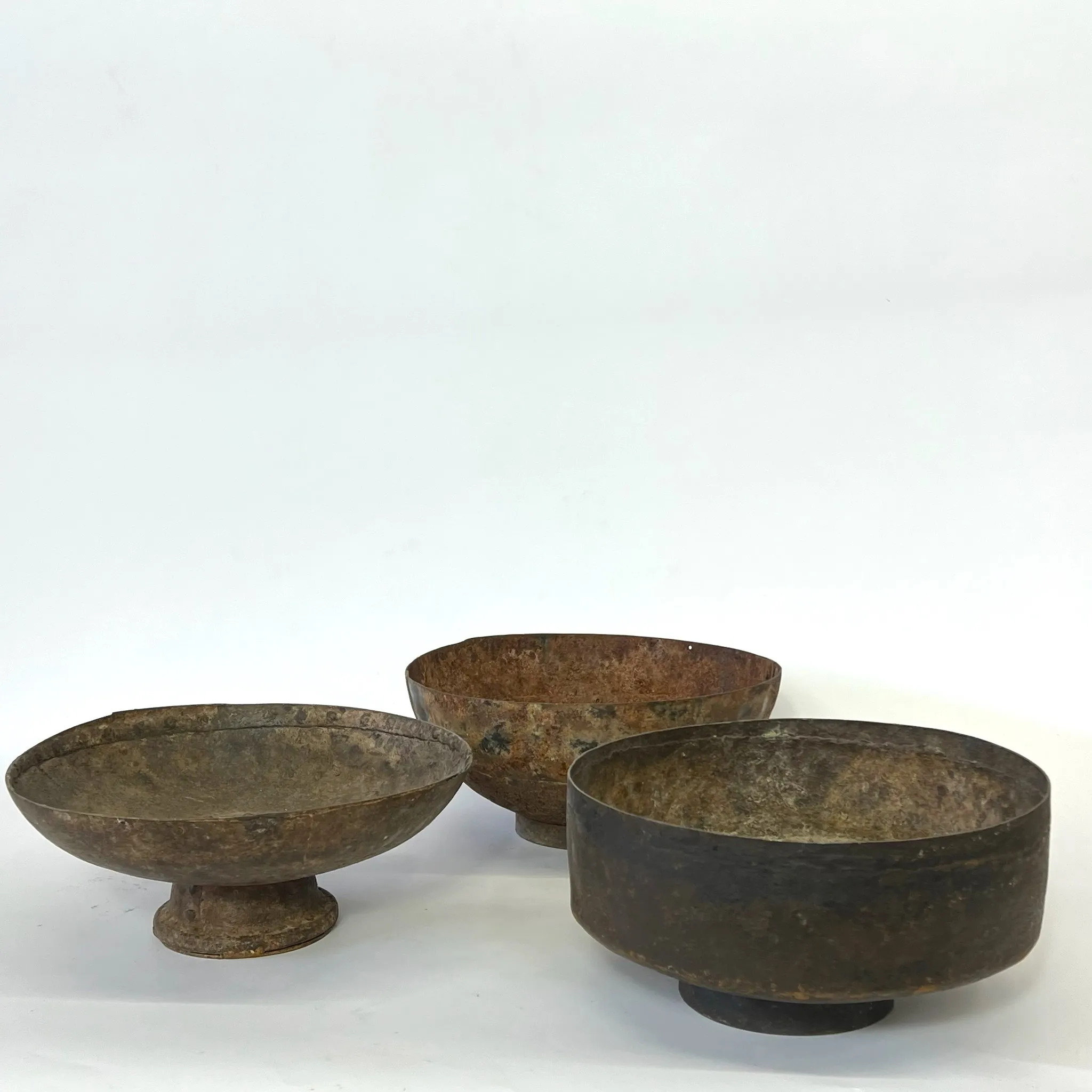 MIX RUSTY METAL BOWL