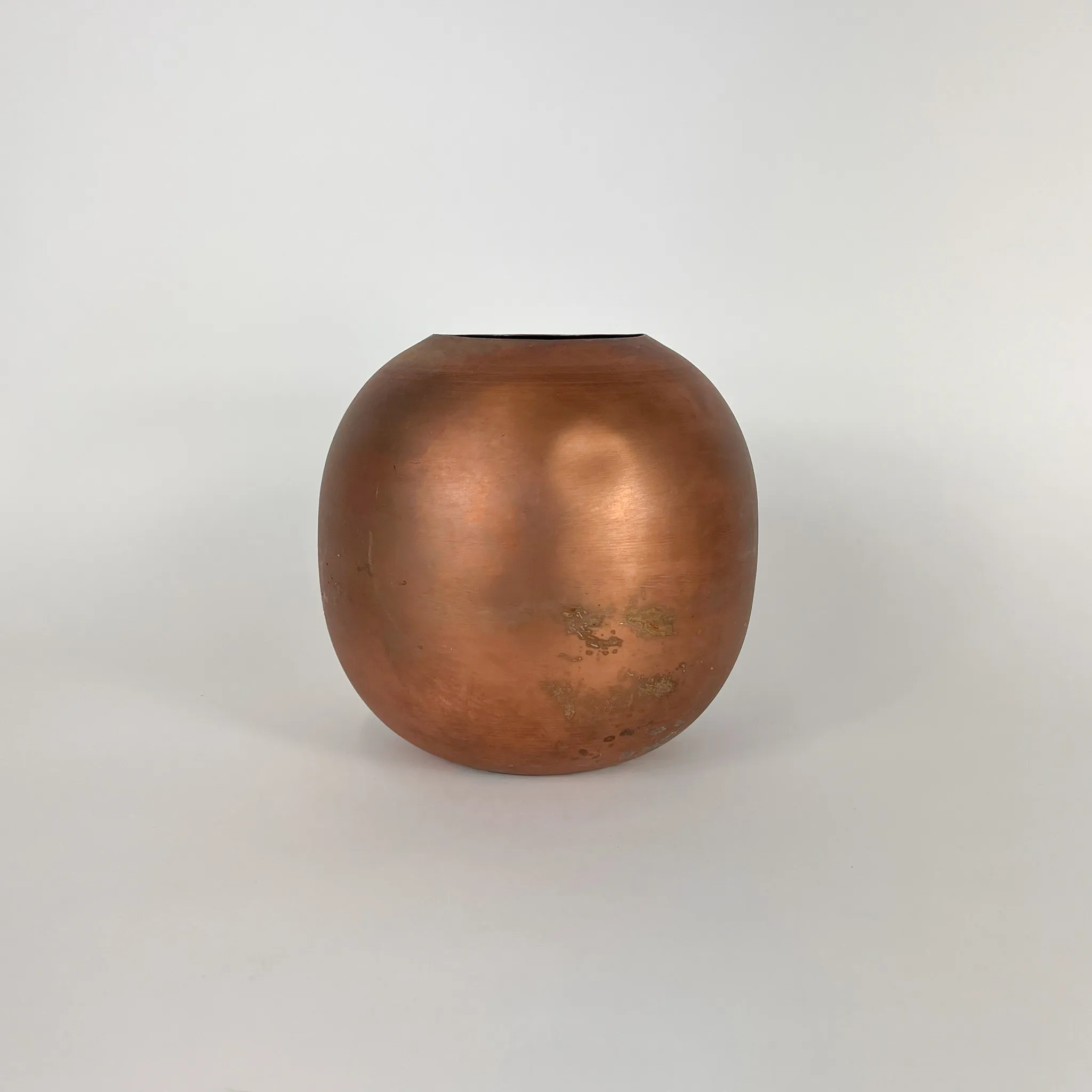 COPPER SPHERE VASE