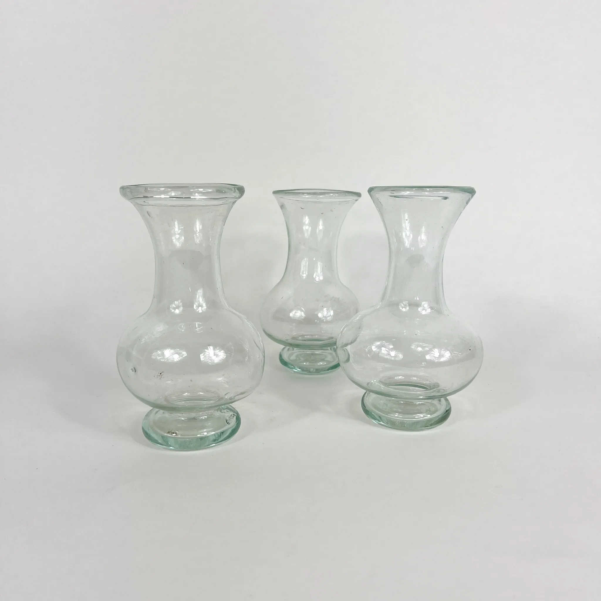 LA SOUFFLERIE FLOWER BUD VASE