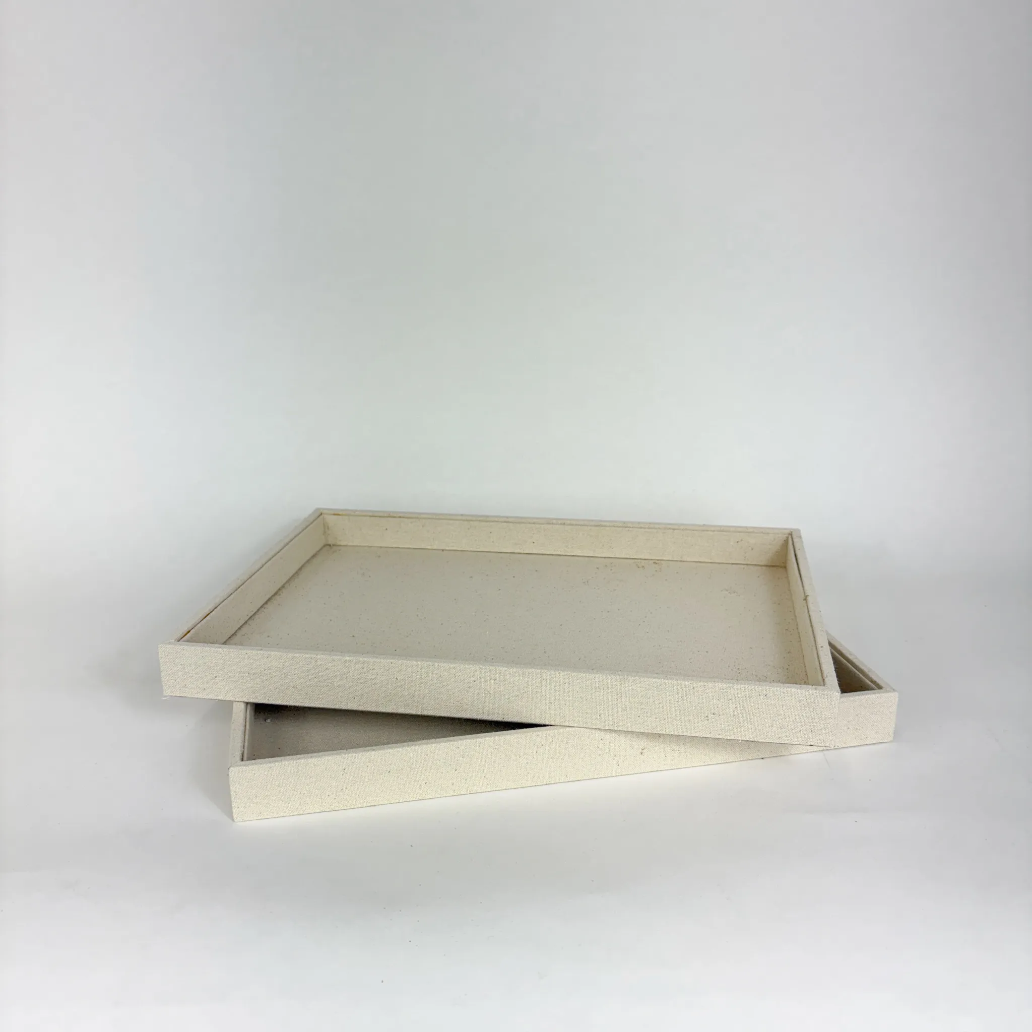 LINEN TRAY