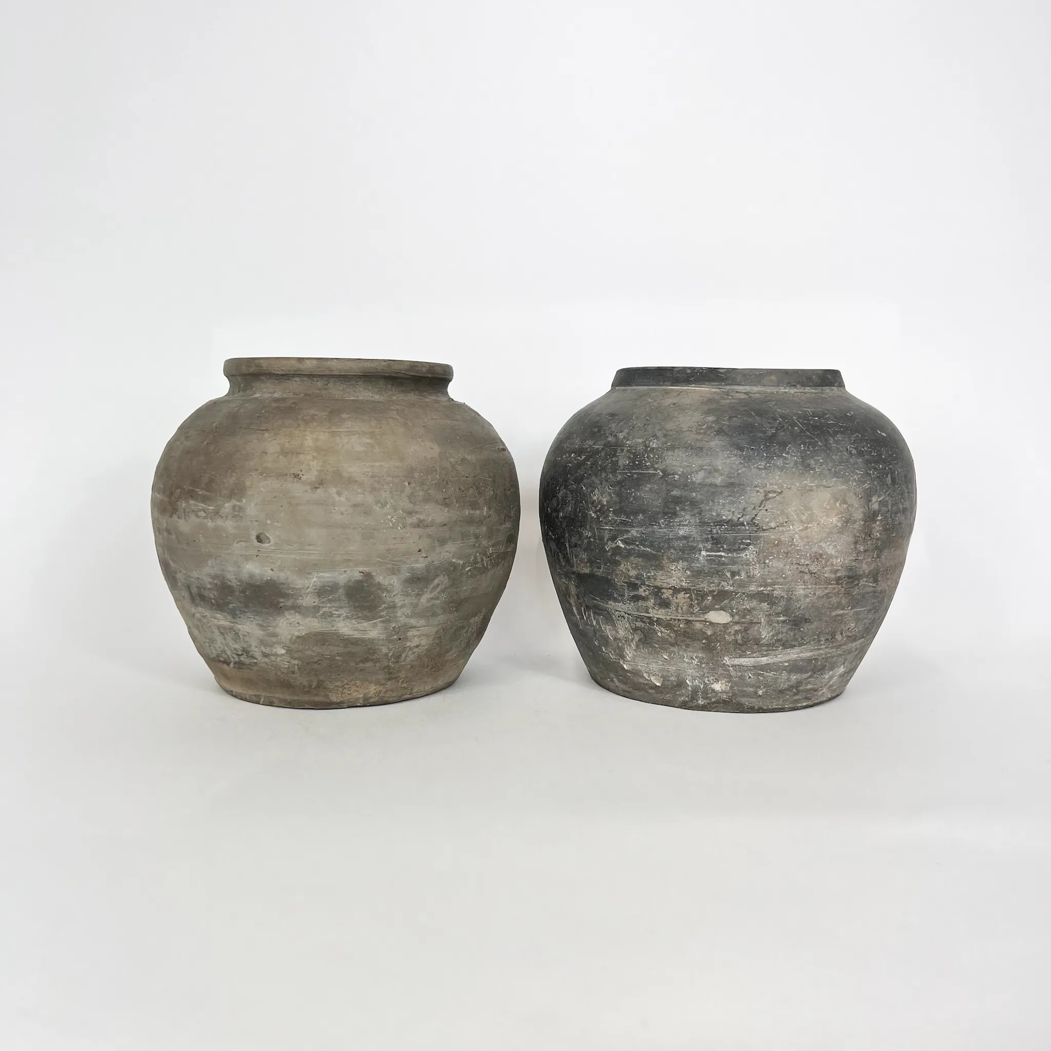 VINTAGE LARGE WATER POTS SET/3