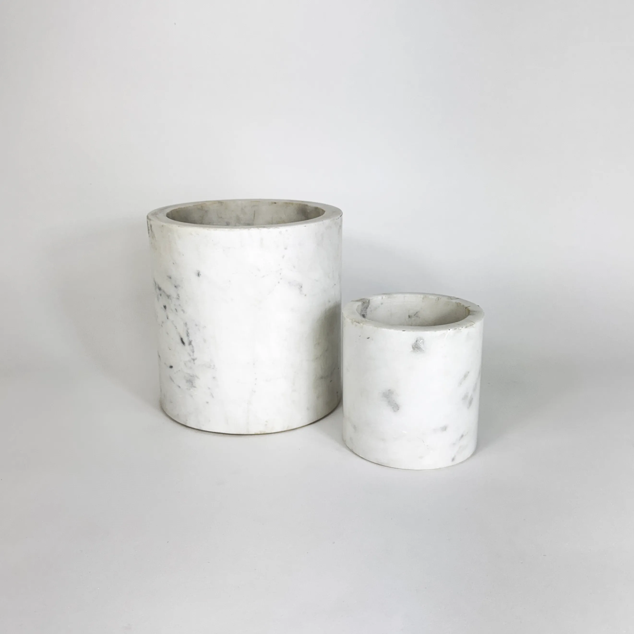 WHITE MARBLE CYLINDER VASE