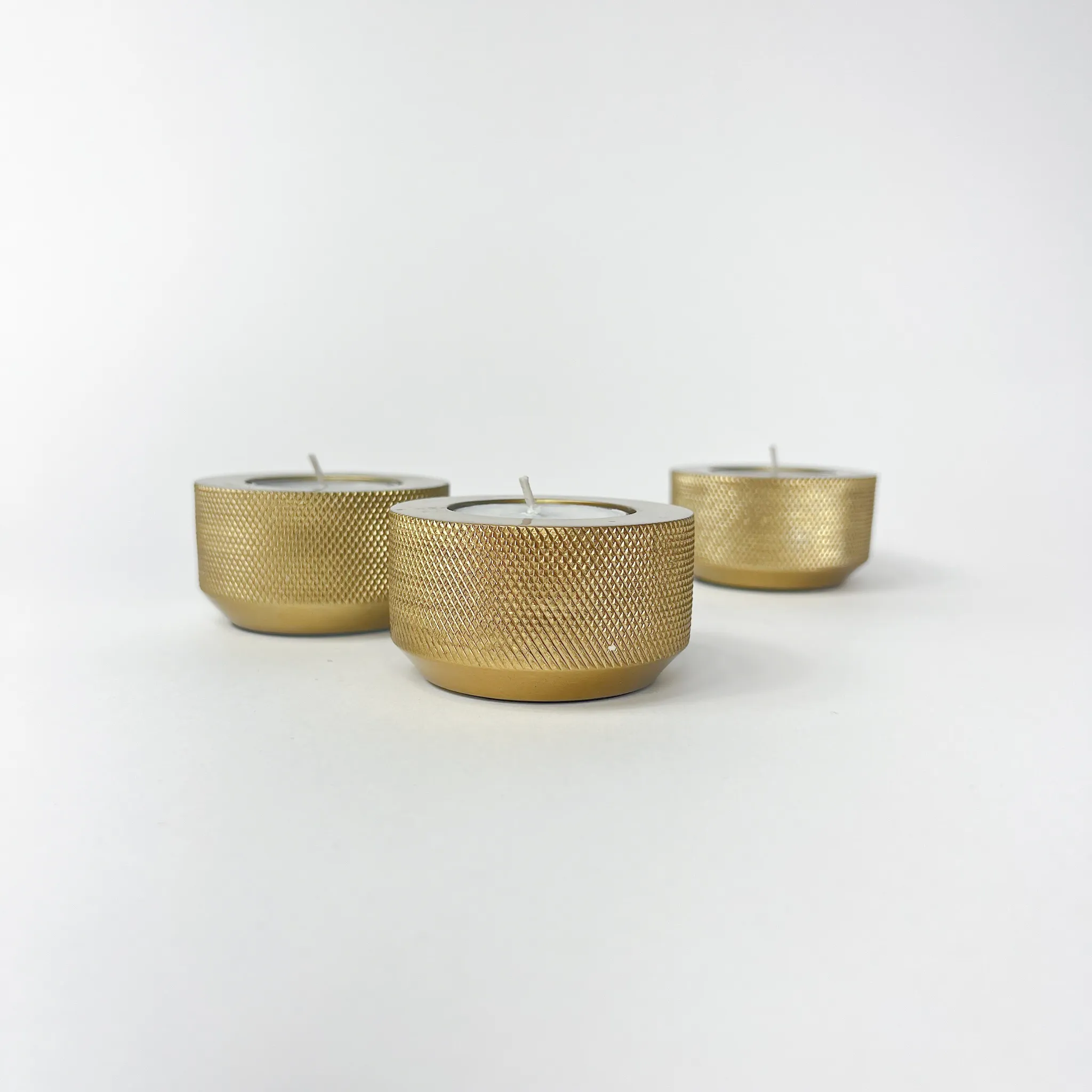 KNURLED BRASS VOTIVE